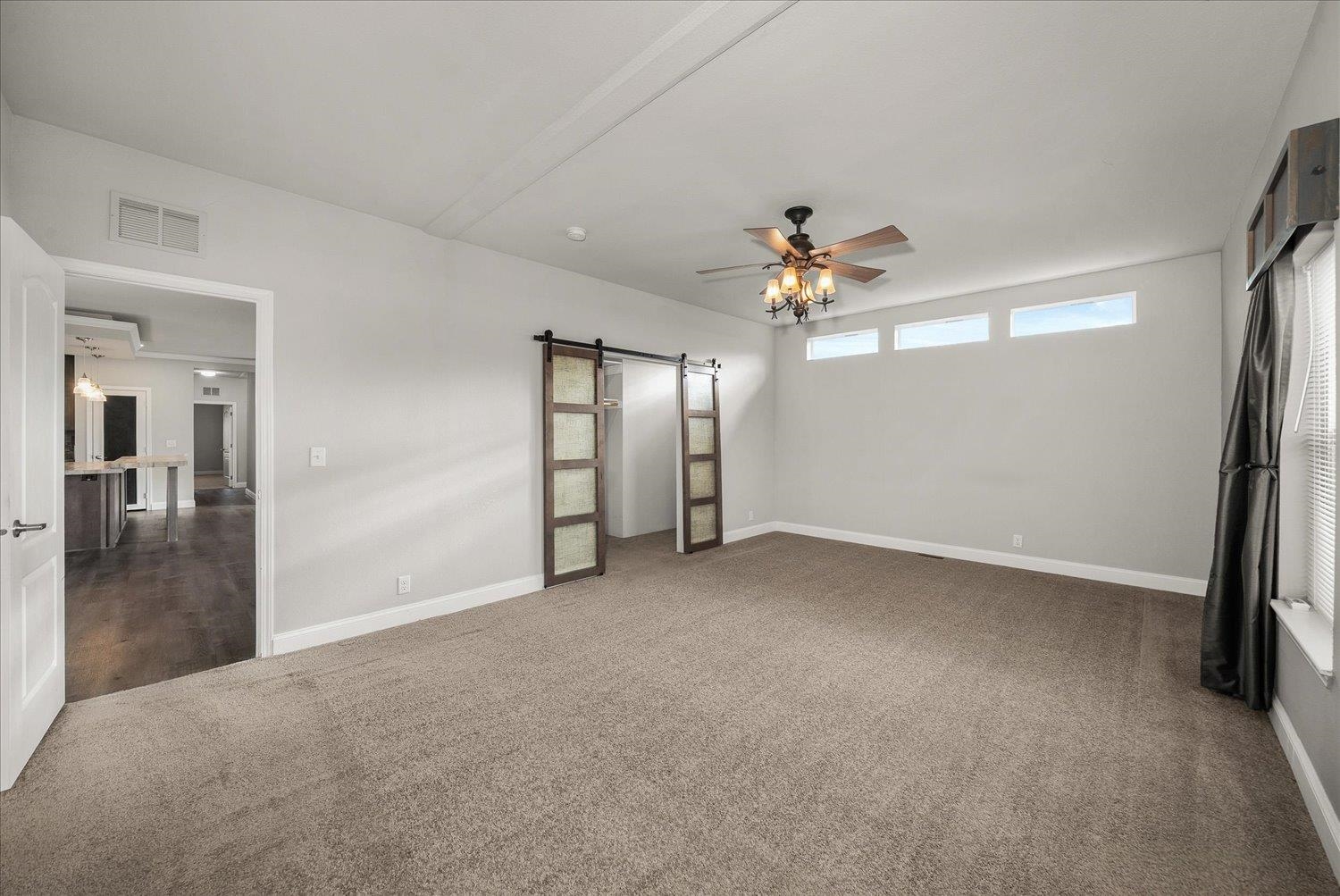 605 E B St - Photo 15