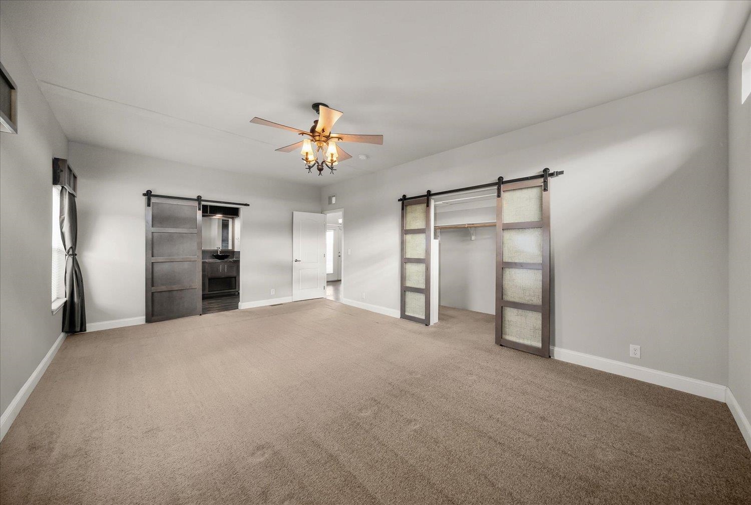 605 E B St - Photo 16