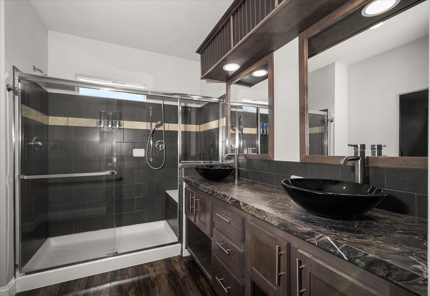 605 E B St - Photo 19
