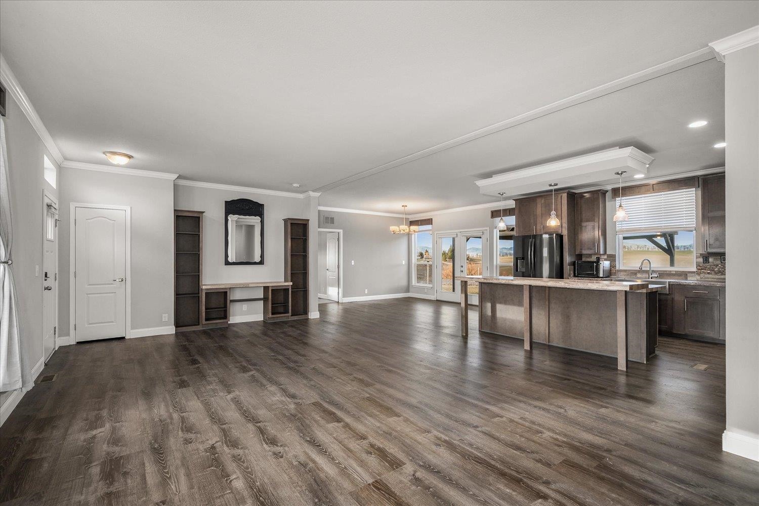 605 E B St - Photo 6