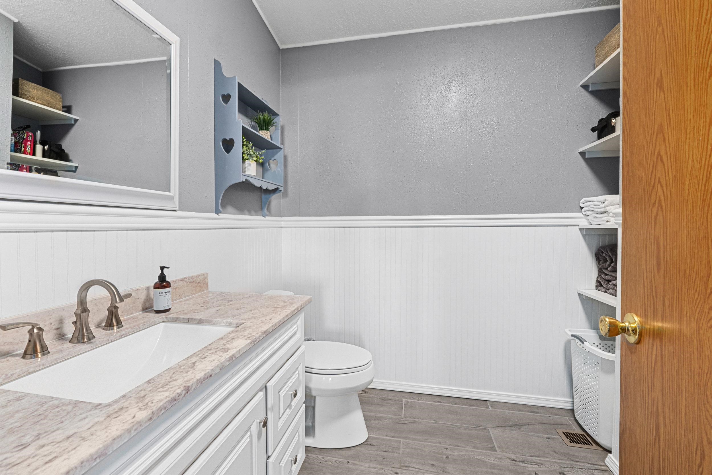 2325 Rainbow St - Photo 14