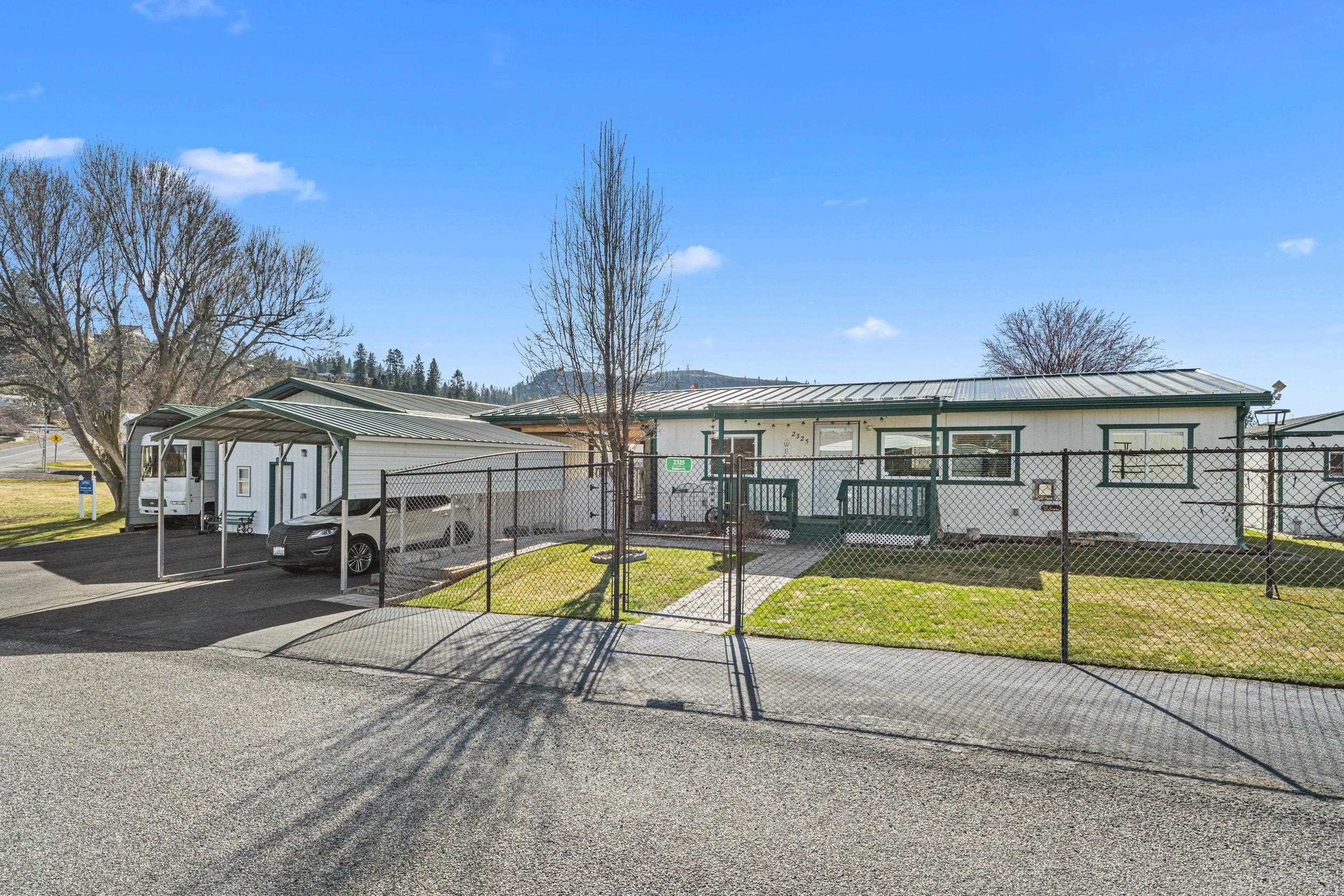 2325 Rainbow St - Photo 26