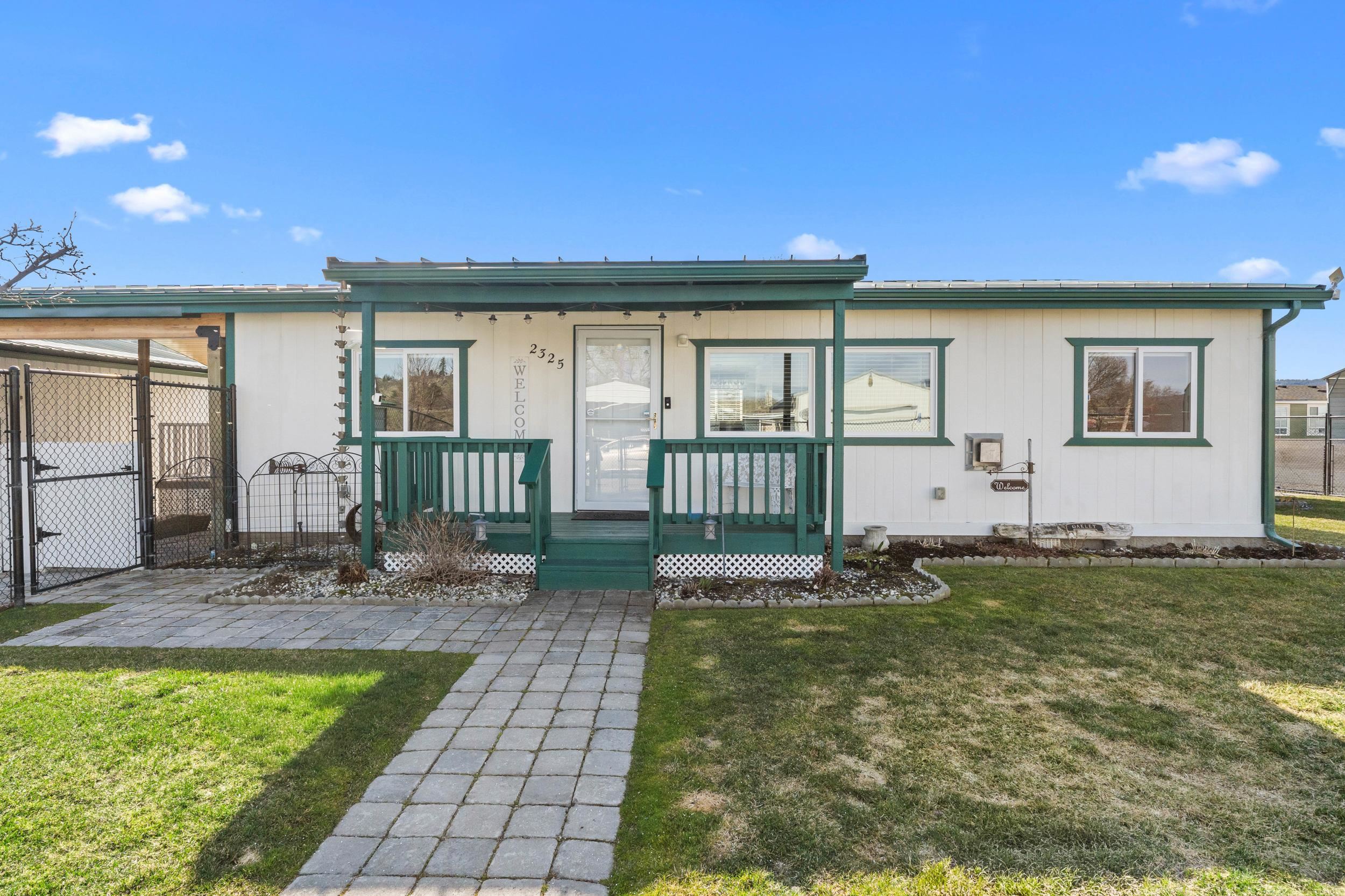 2325 Rainbow St - Photo 28