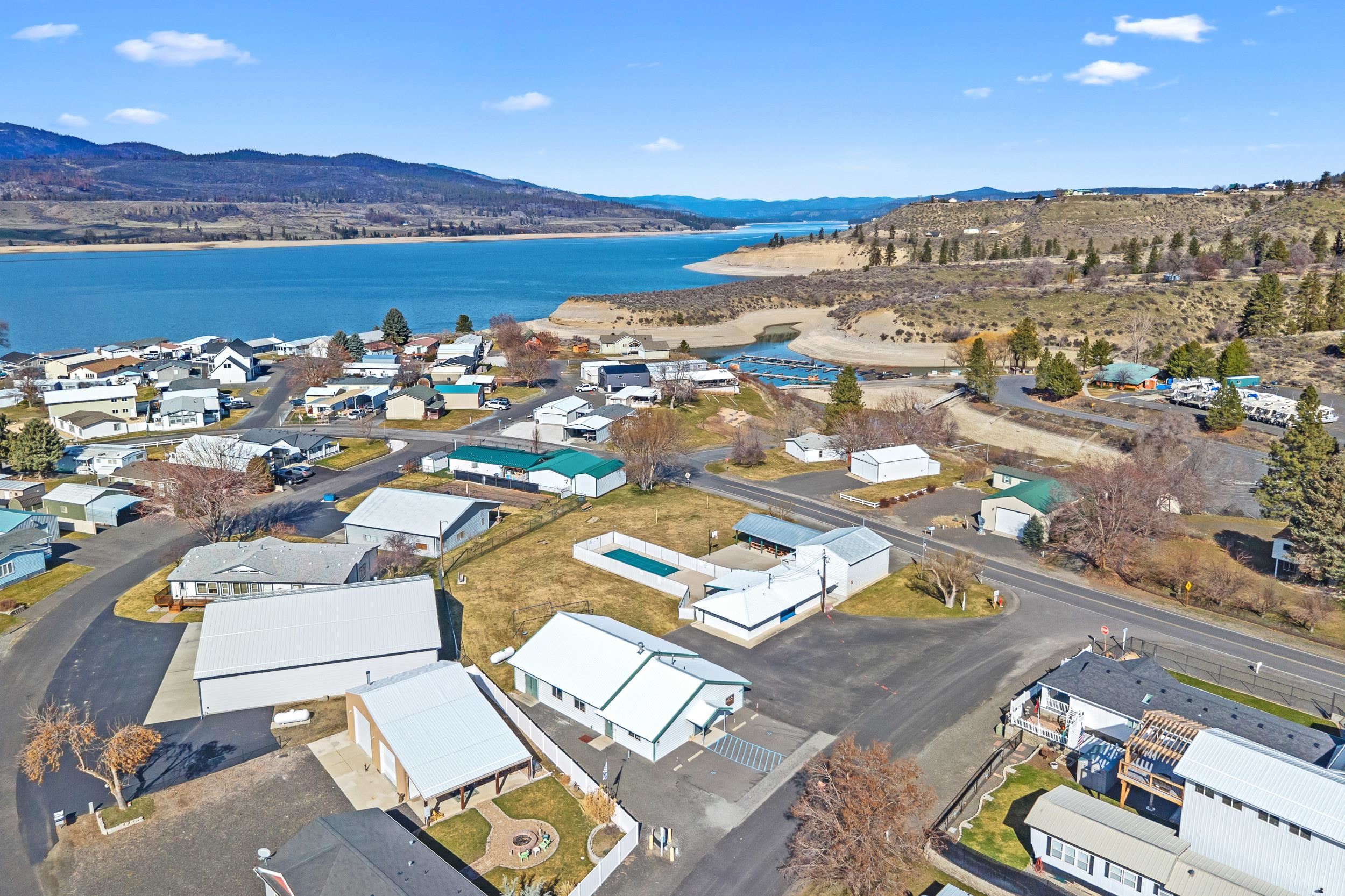 2325 Rainbow St - Photo 41
