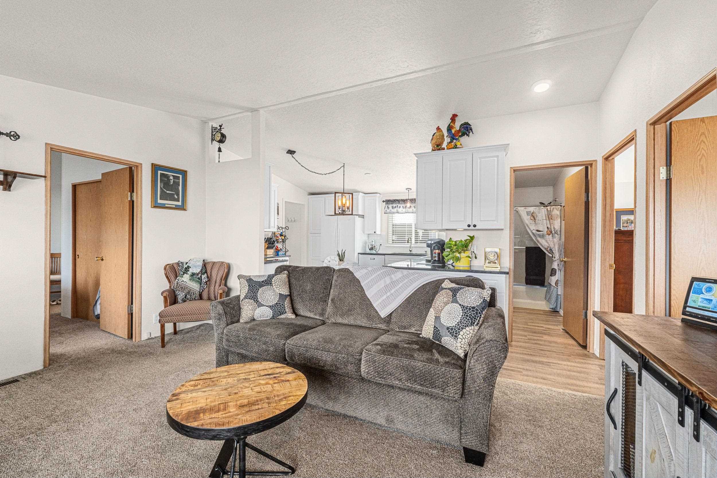 2325 Rainbow St - Photo 7