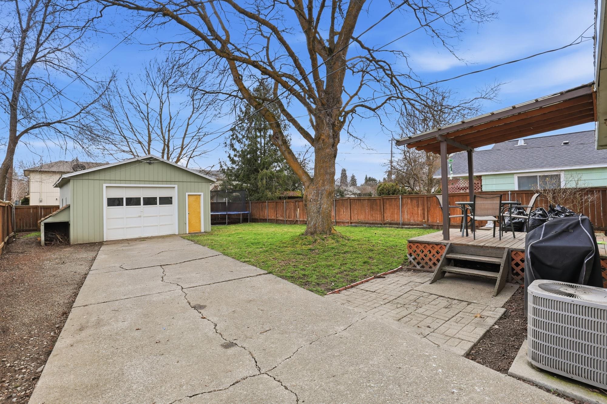 3918 E 24th Ave - Photo 23