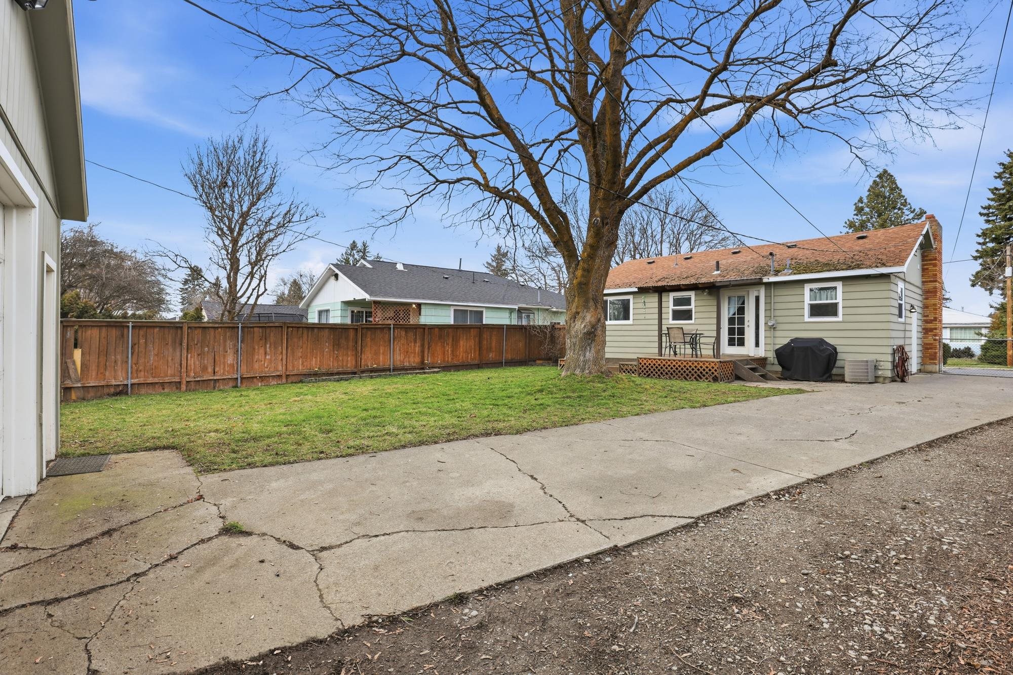 3918 E 24th Ave - Photo 25