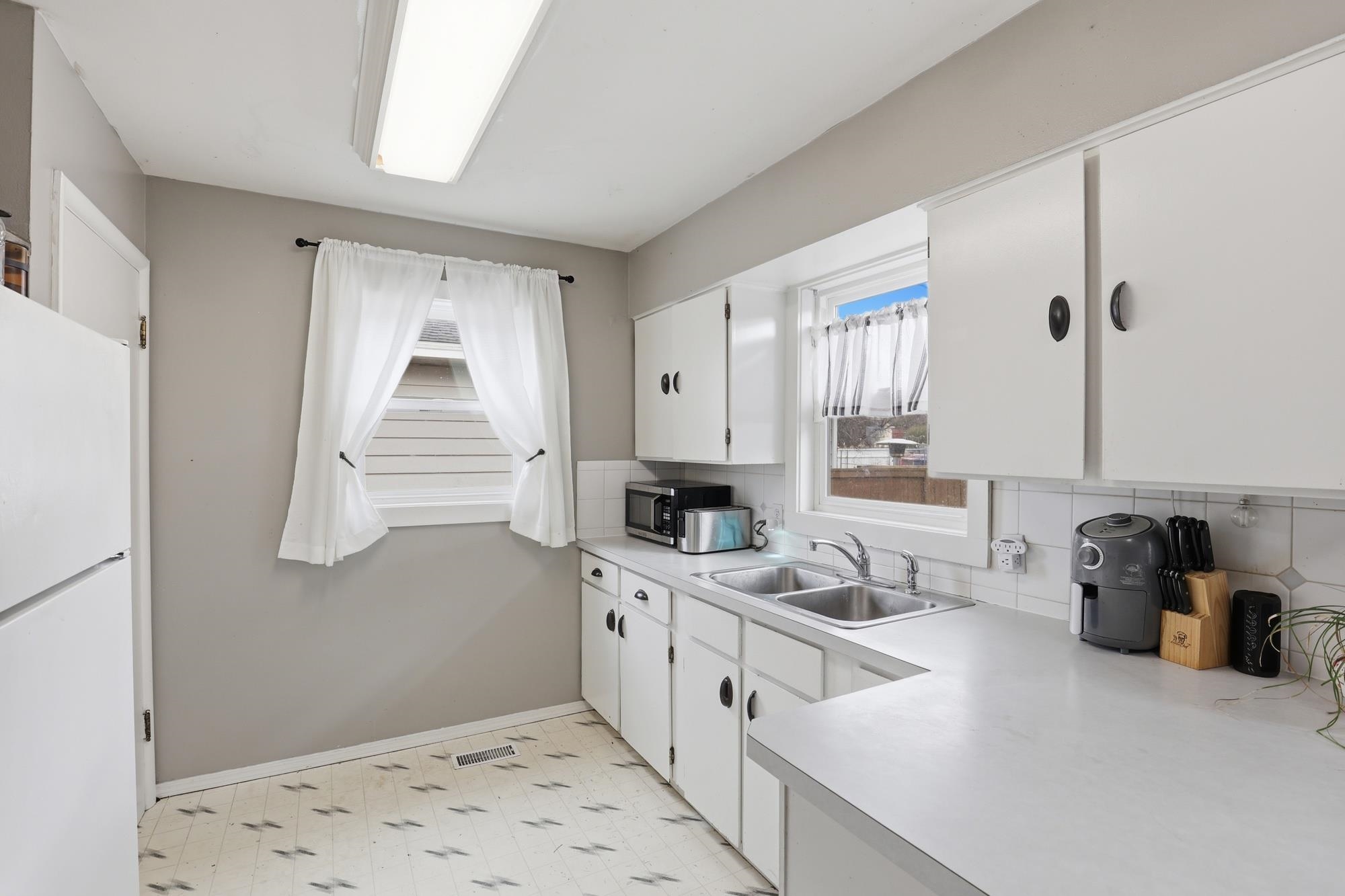 3918 E 24th Ave - Photo 8