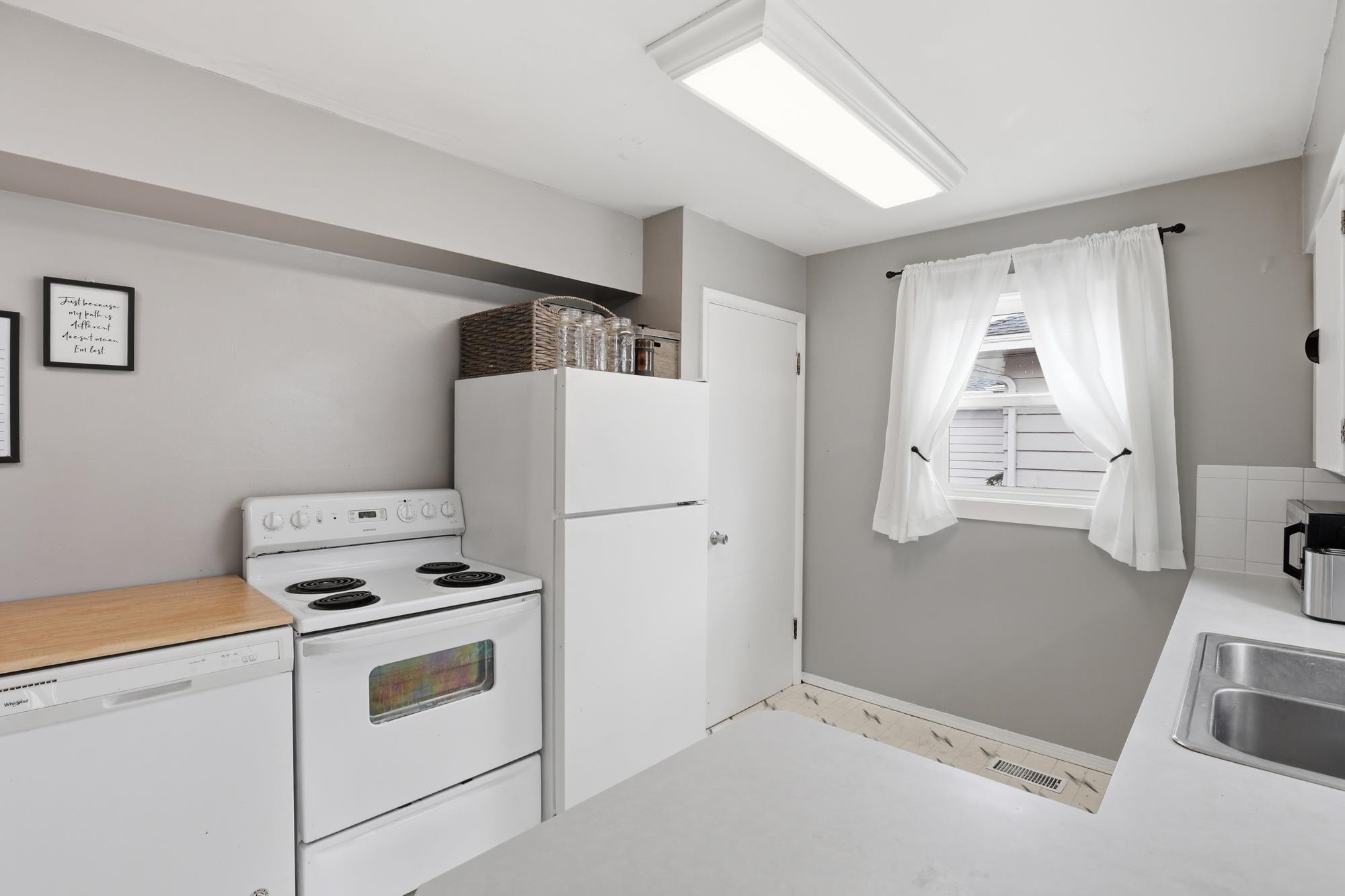 3918 E 24th Ave - Photo 10