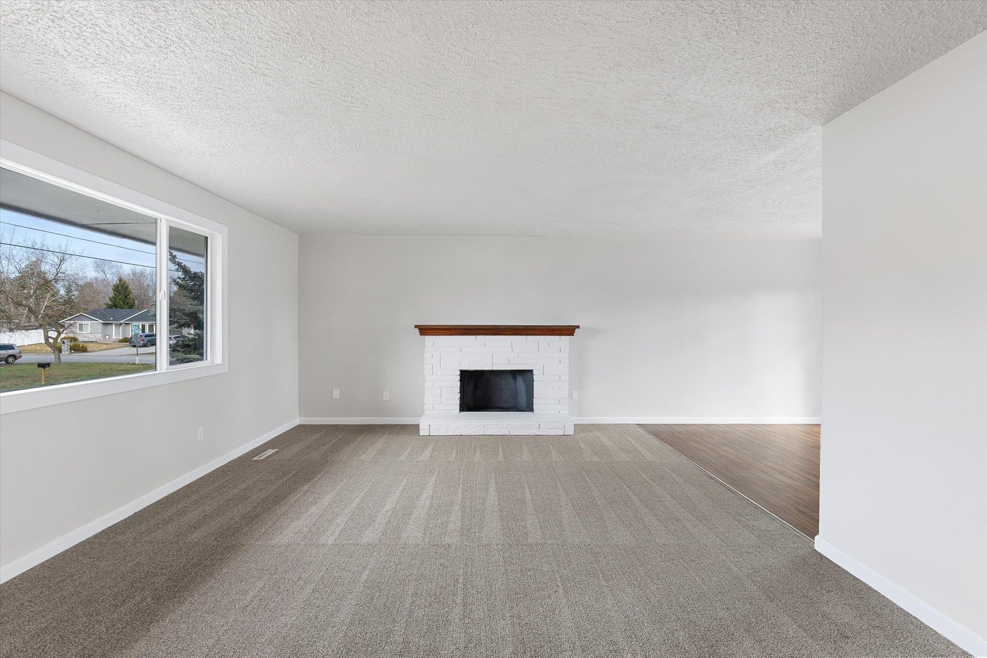 1711 S Evergreen Rd - Photo 3