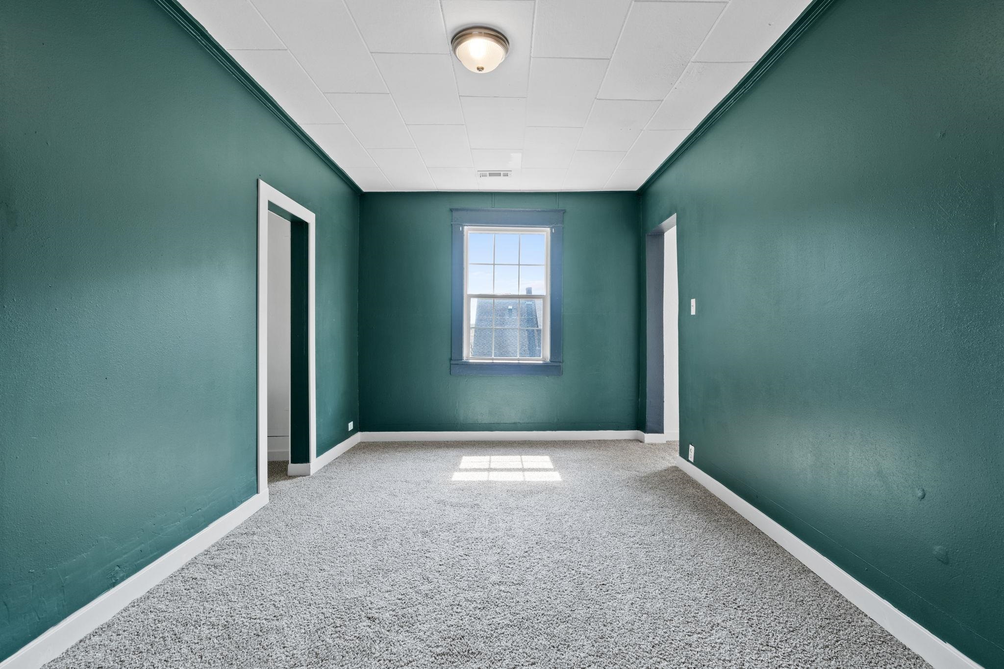 242 S Broadway St - Photo 18