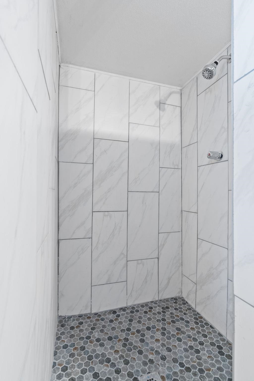 242 S Broadway St - Photo 30