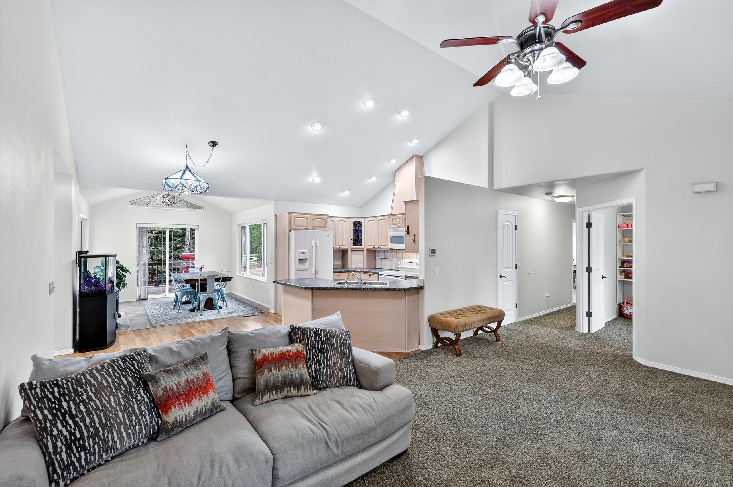 202 Glendale Dr - Photo 13