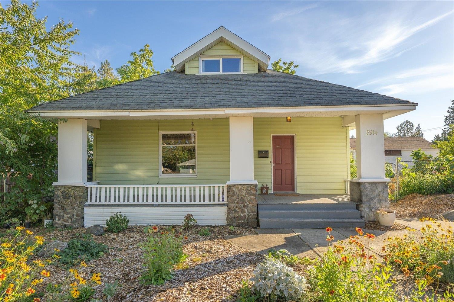 2914 E 34th Ave - Photo 3