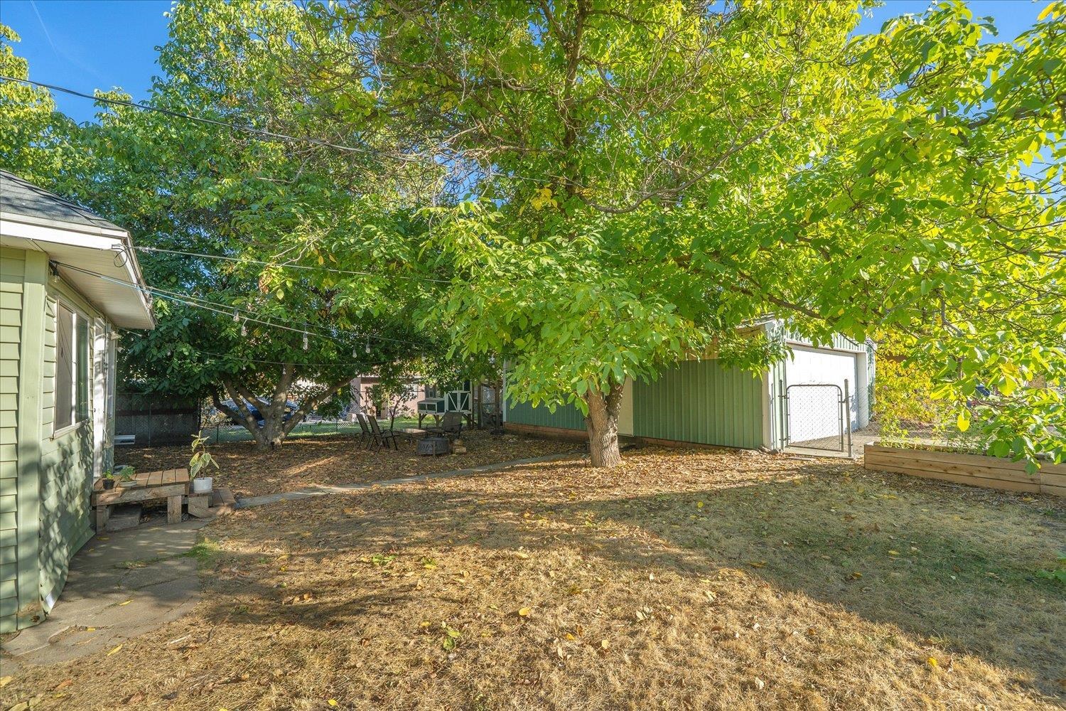 2914 E 34th Ave - Photo 25