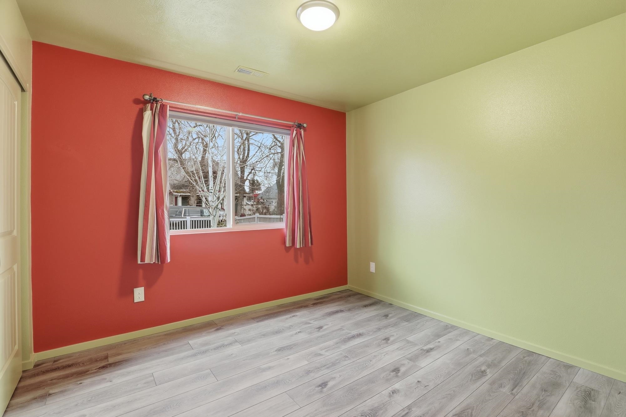 1023 W Montgomery Ave - Photo 17
