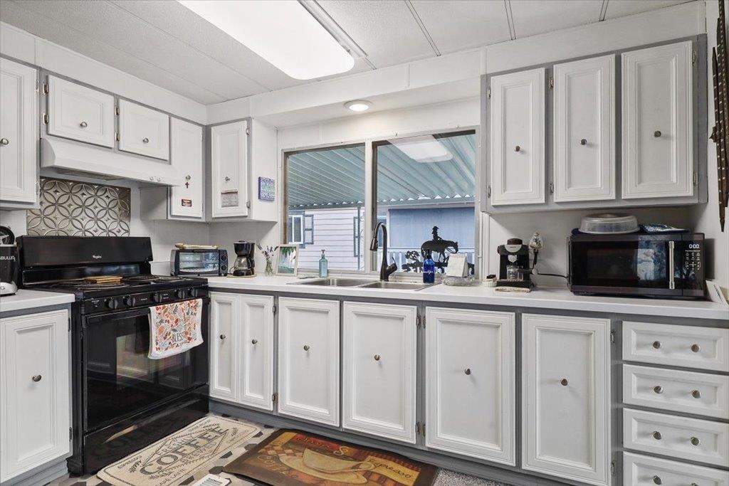 208 S Neyland Ave - Photo 10