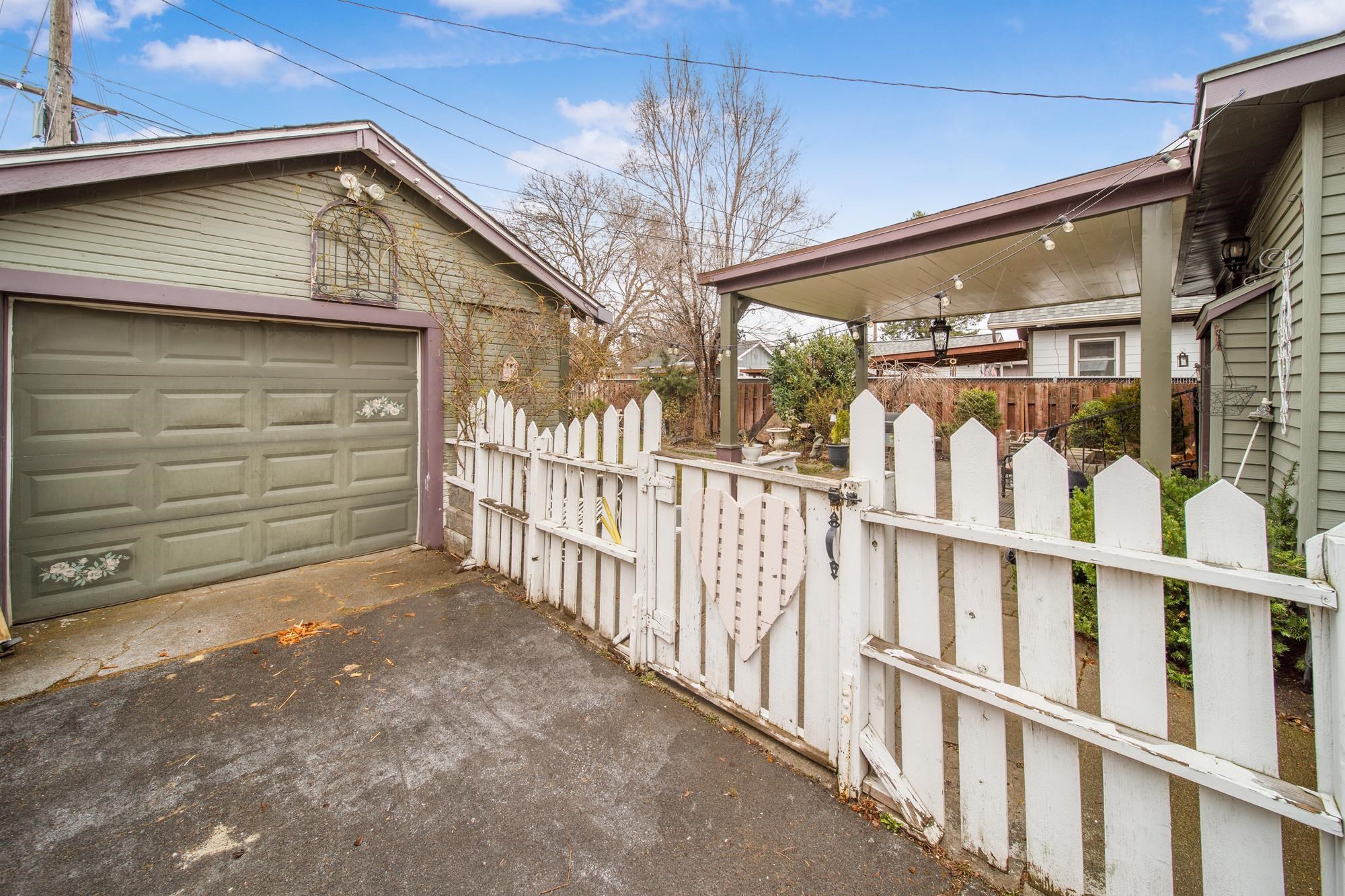 2517 E Illinois Ave - Photo 37