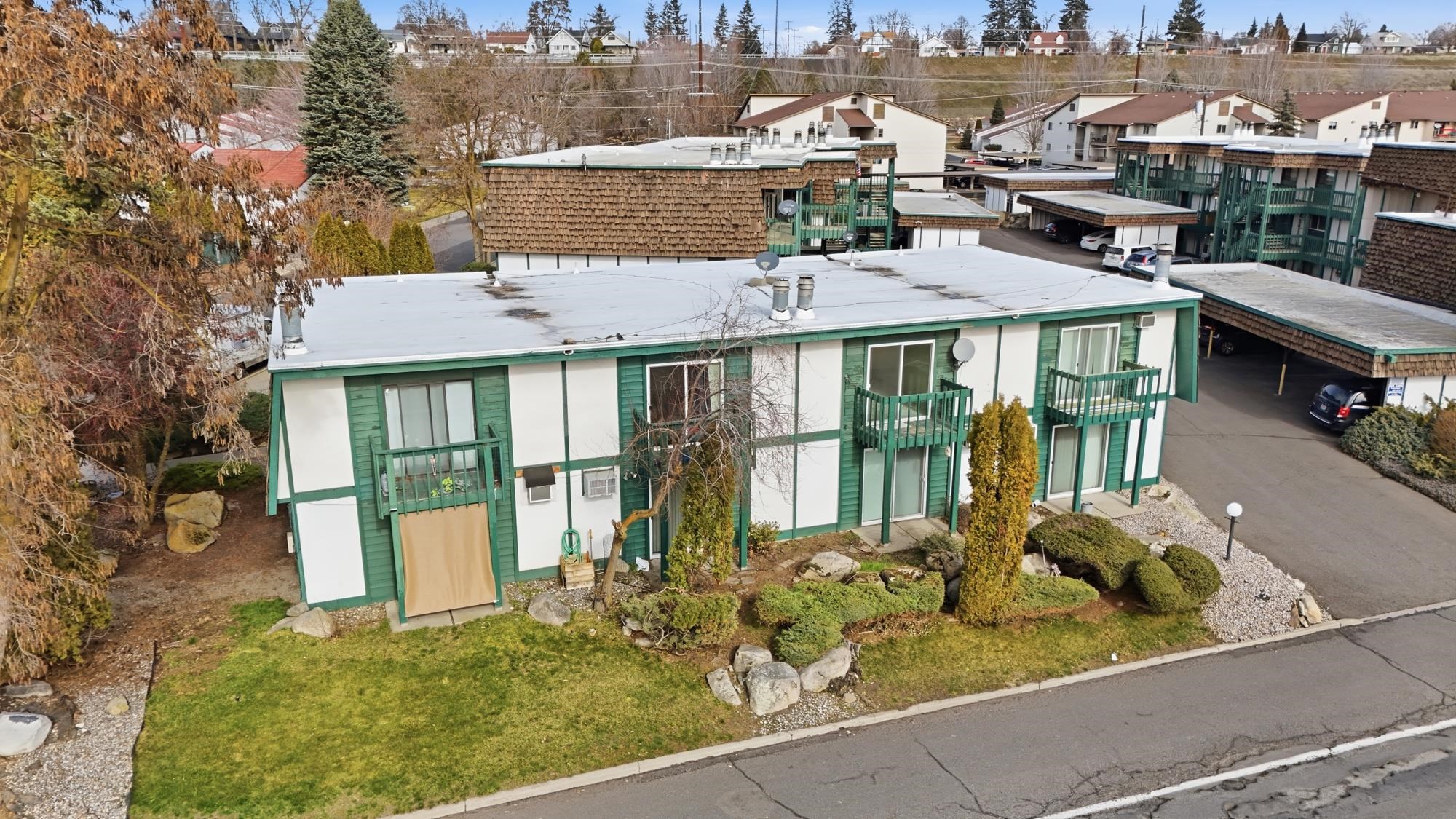 2121 E Upriver Dr - Photo 31