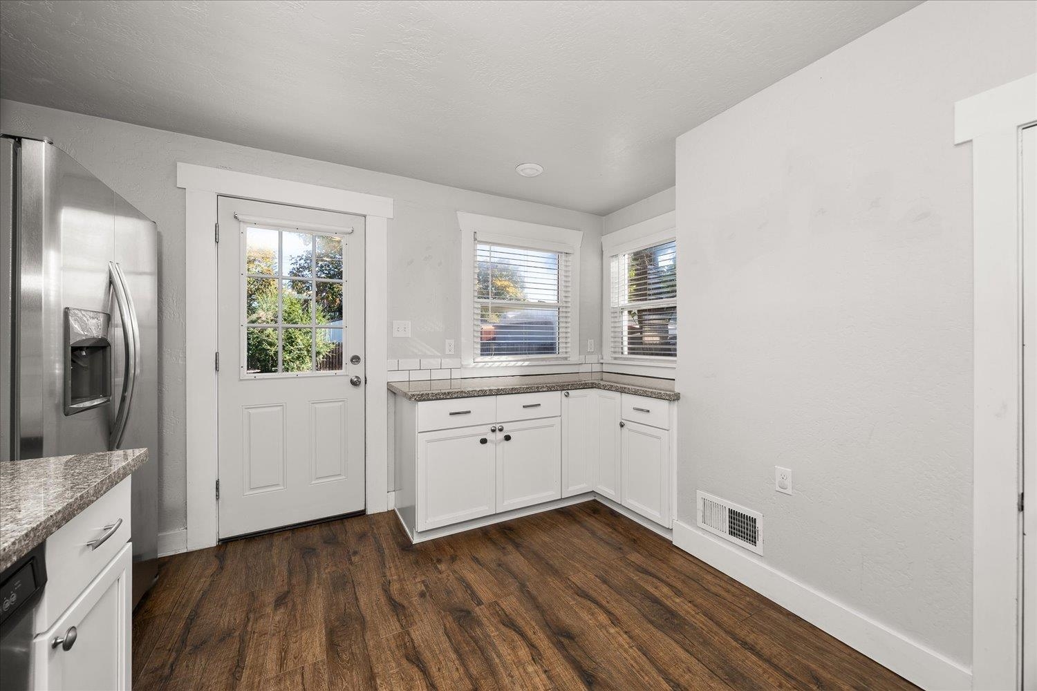 2714 N Lee St - Photo 16