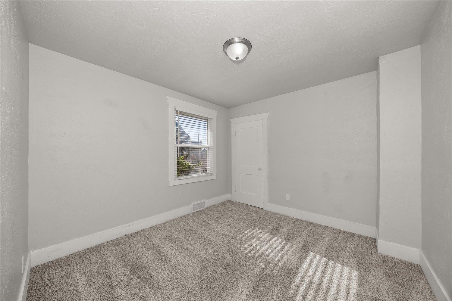 2714 N Lee St - Photo 19