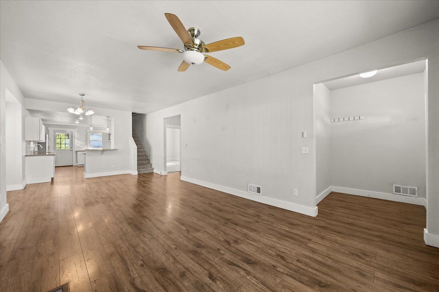 2714 N Lee St - Photo 8