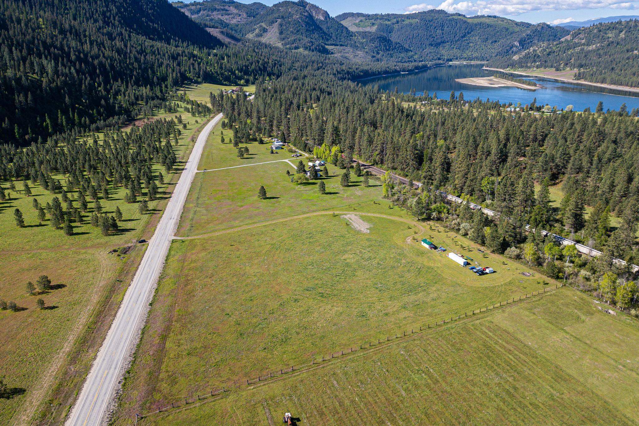 3321 Hwy 25 N - Photo 2