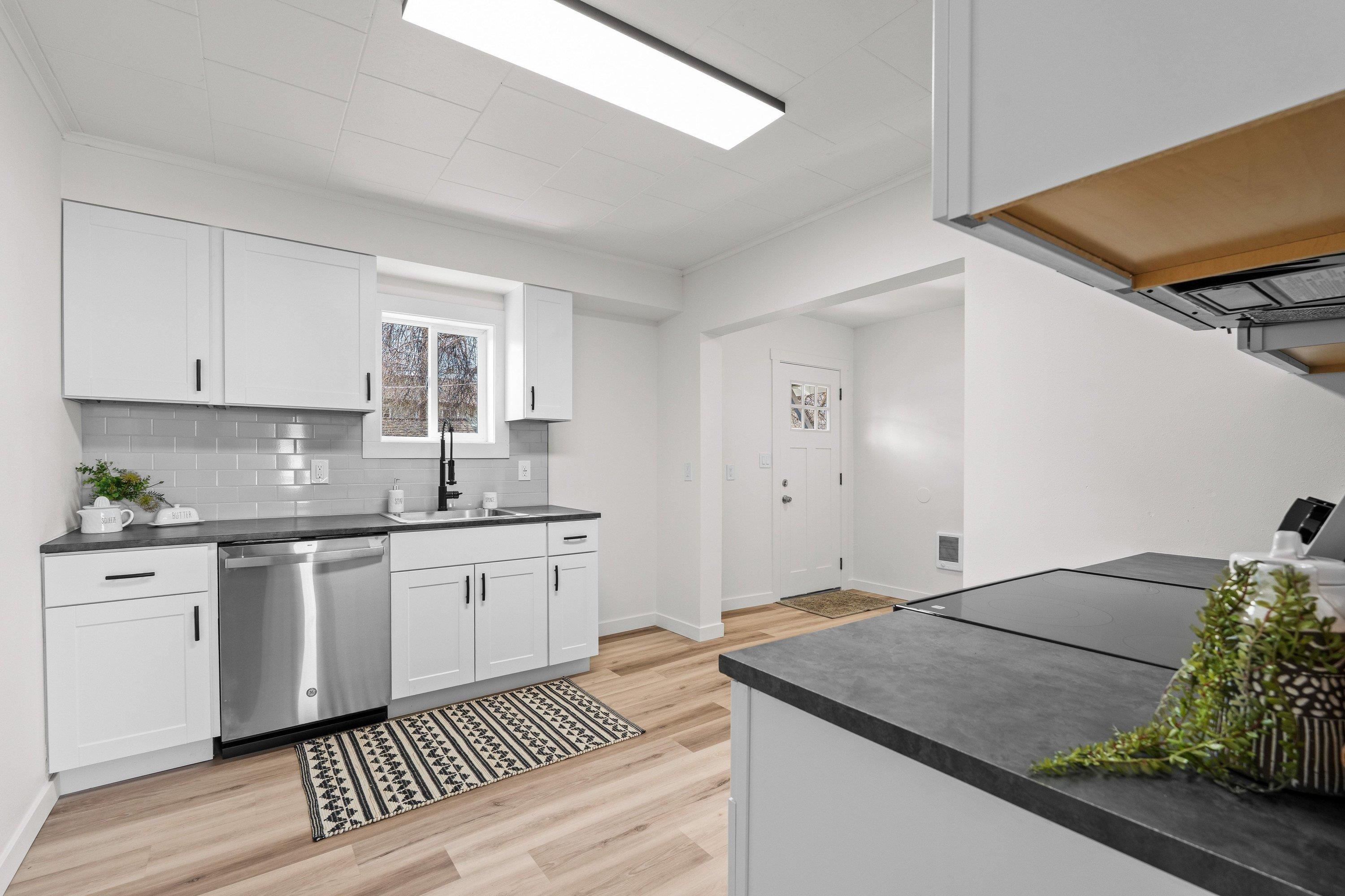 2218 E 4th Ave - Photo 17