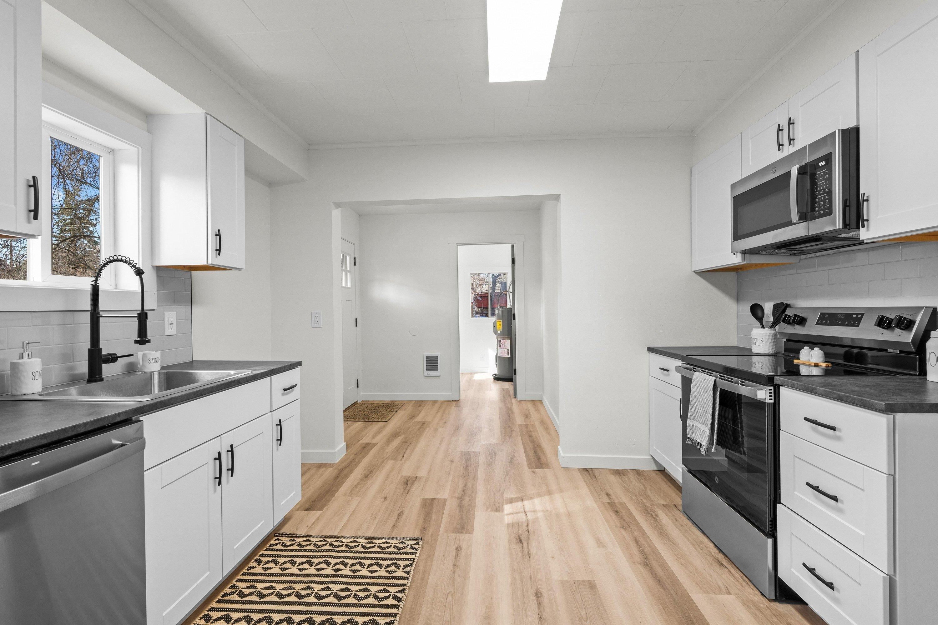 2218 E 4th Ave - Photo 18