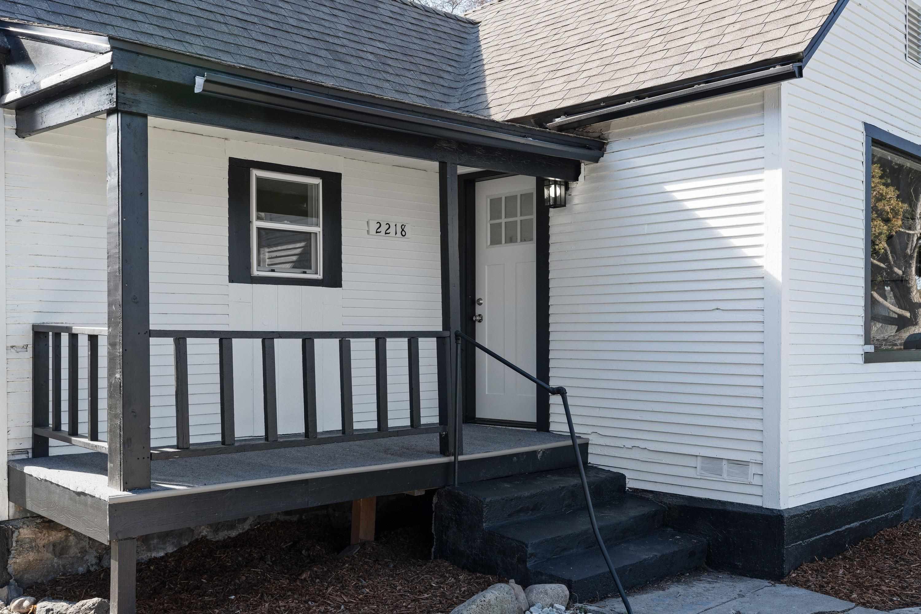 2218 E 4th Ave - Photo 5