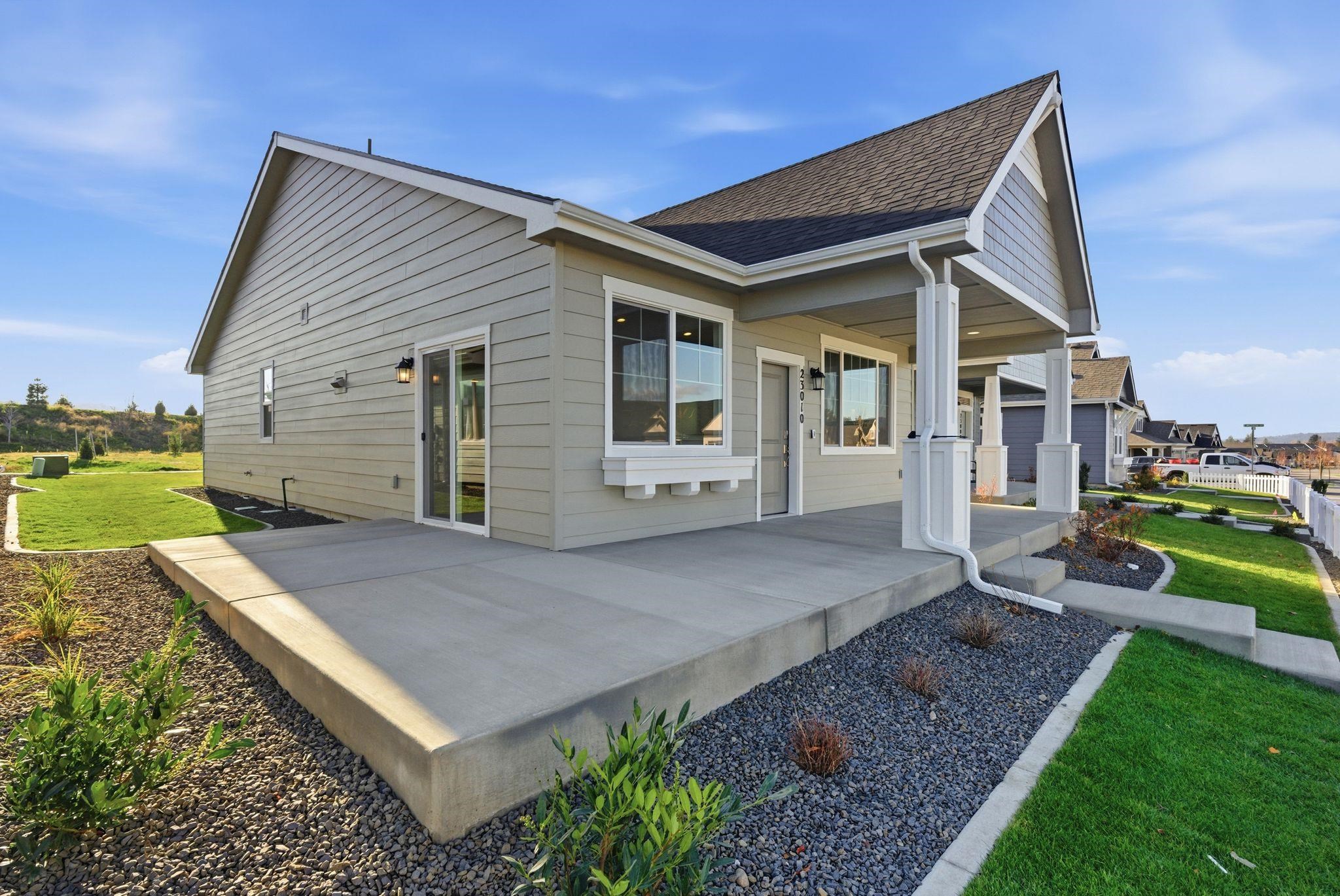 23010 E Edgewater Ln - Photo 3