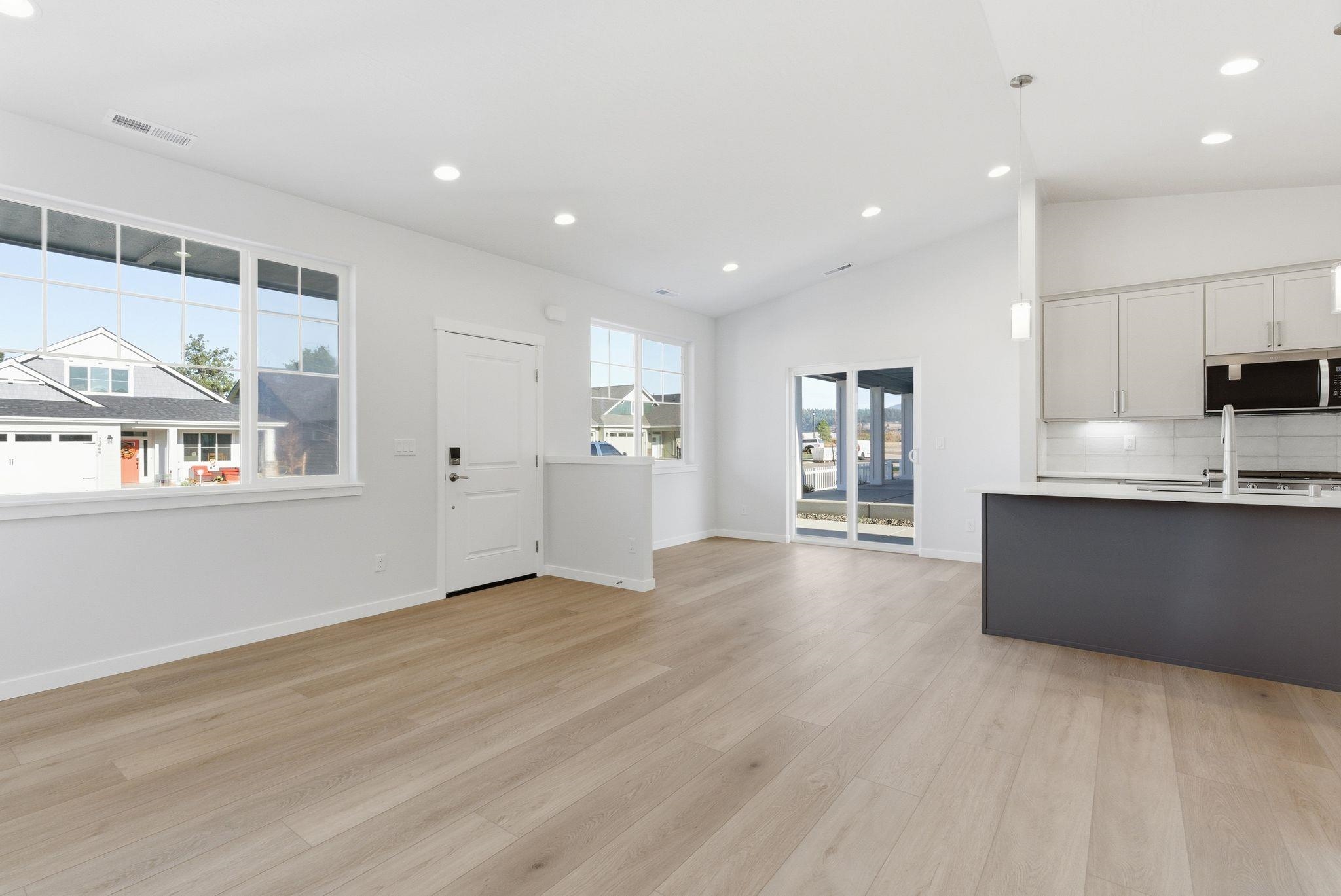 23010 E Edgewater Ln - Photo 6
