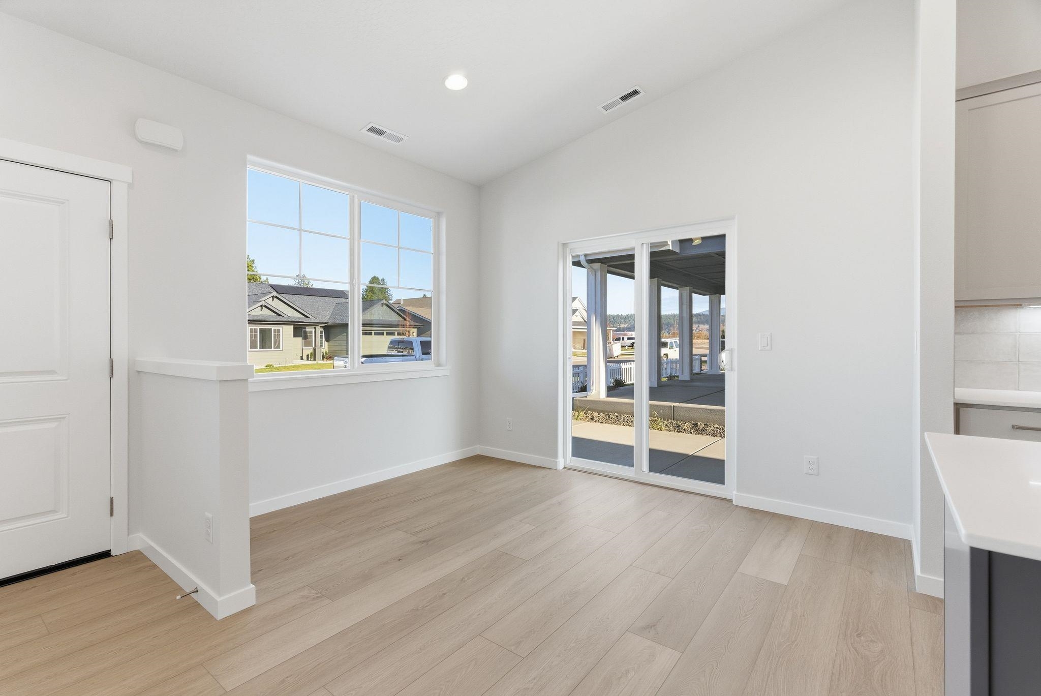 23010 E Edgewater Ln - Photo 8
