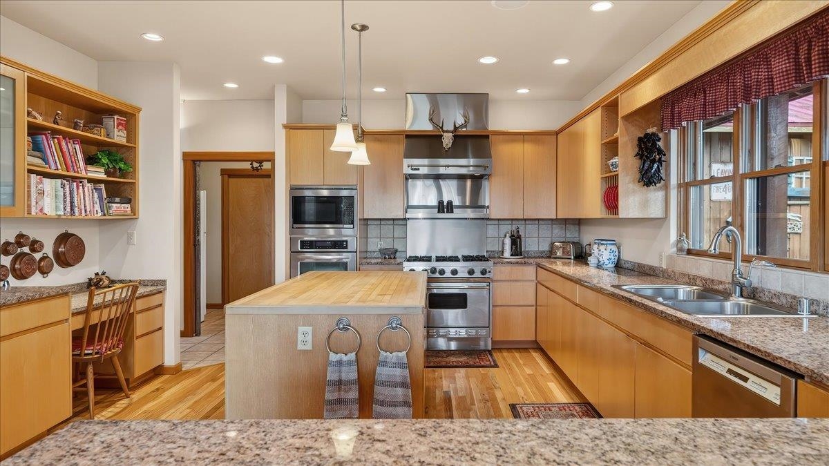 2358 Highline Rd - Photo 19