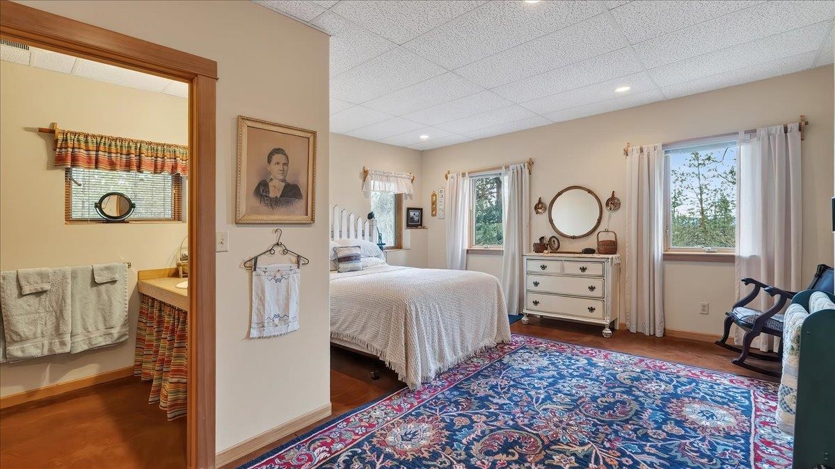 2358 Highline Rd - Photo 32