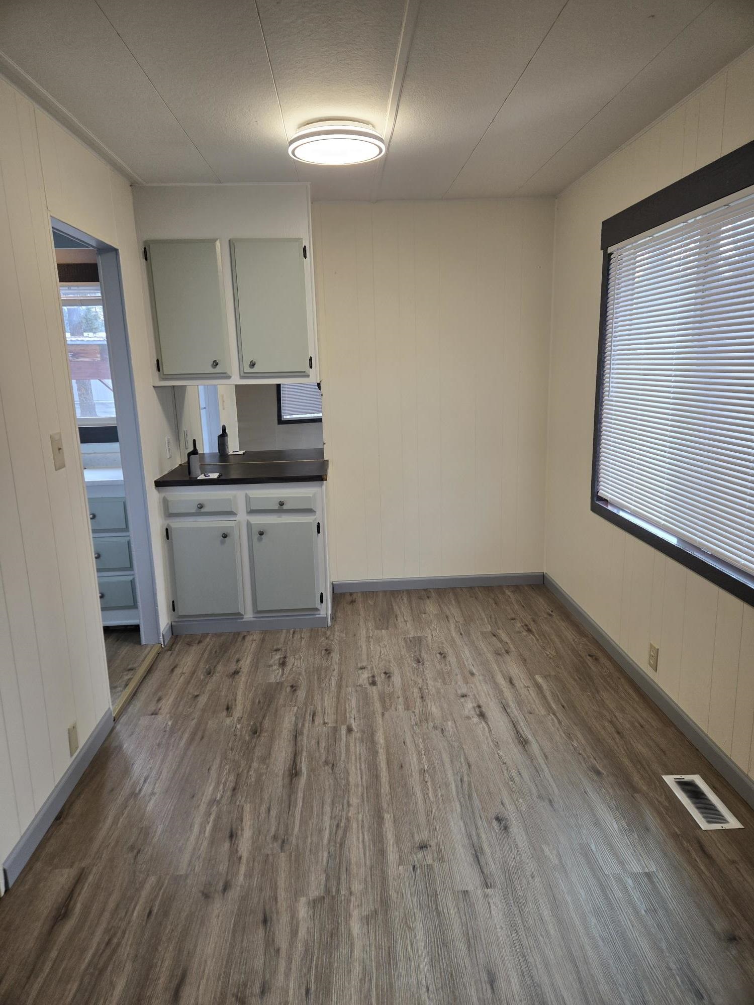 312 N Colville Rd - Photo 16