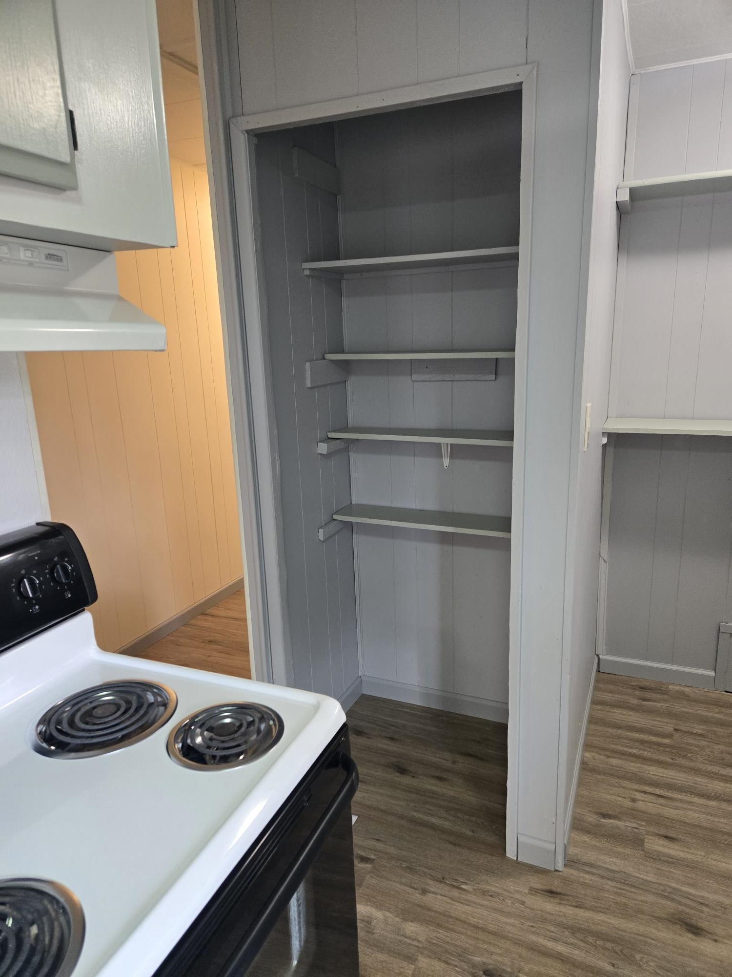 312 N Colville Rd - Photo 10