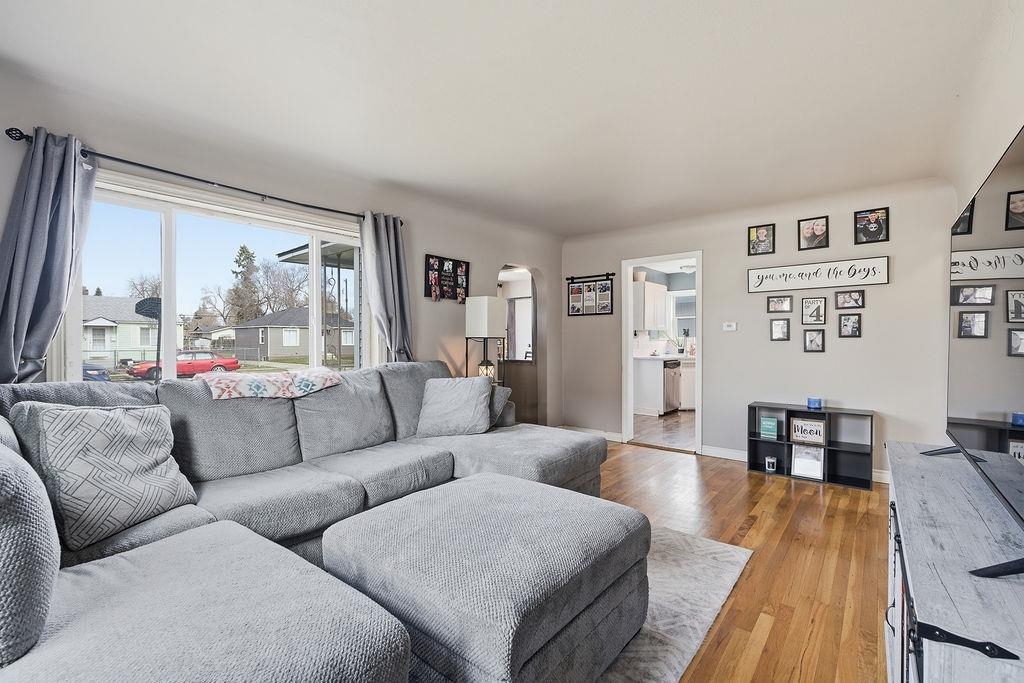 2318 E Columbia Ave - Photo 10