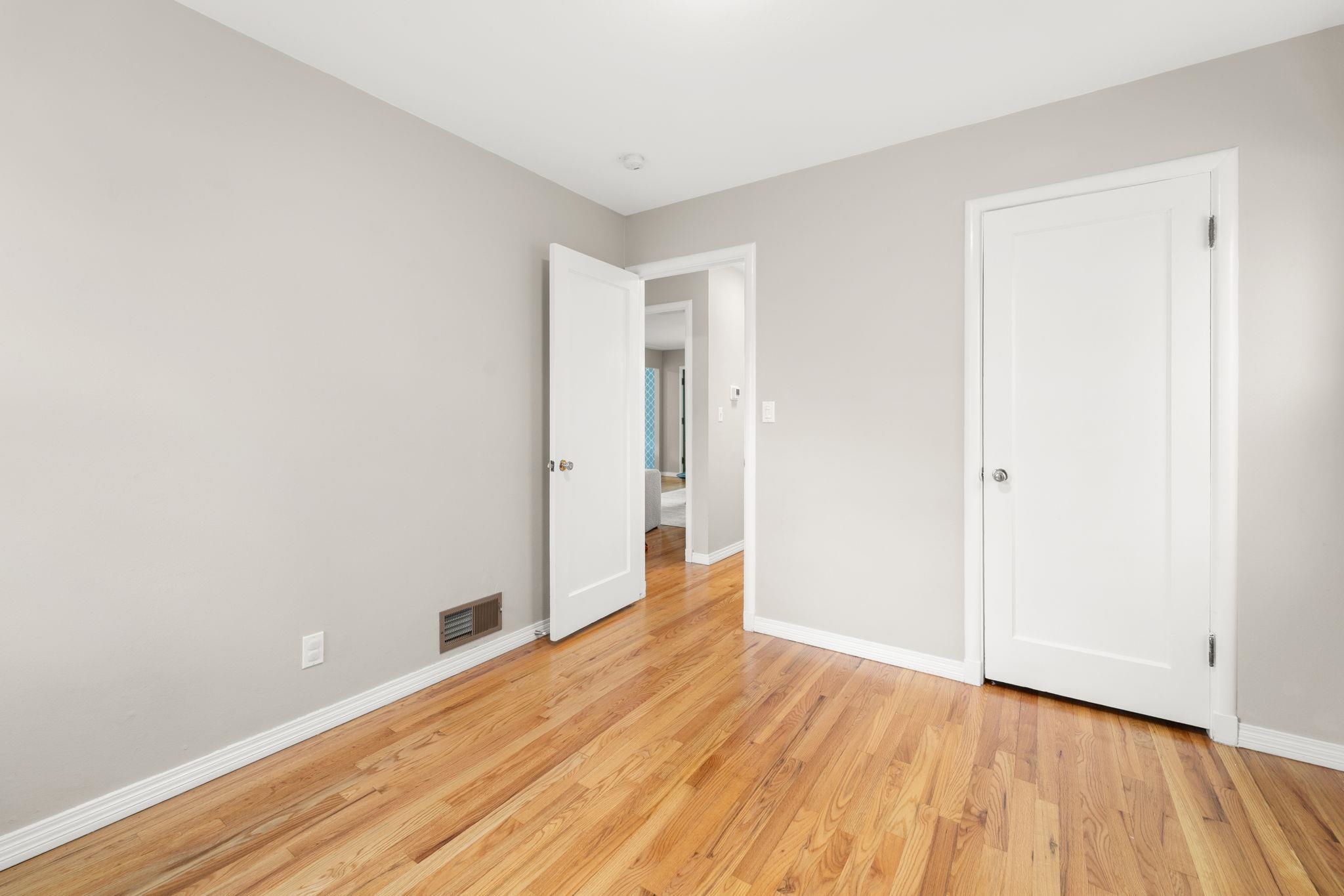 3303 W Walton Ave - Photo 18