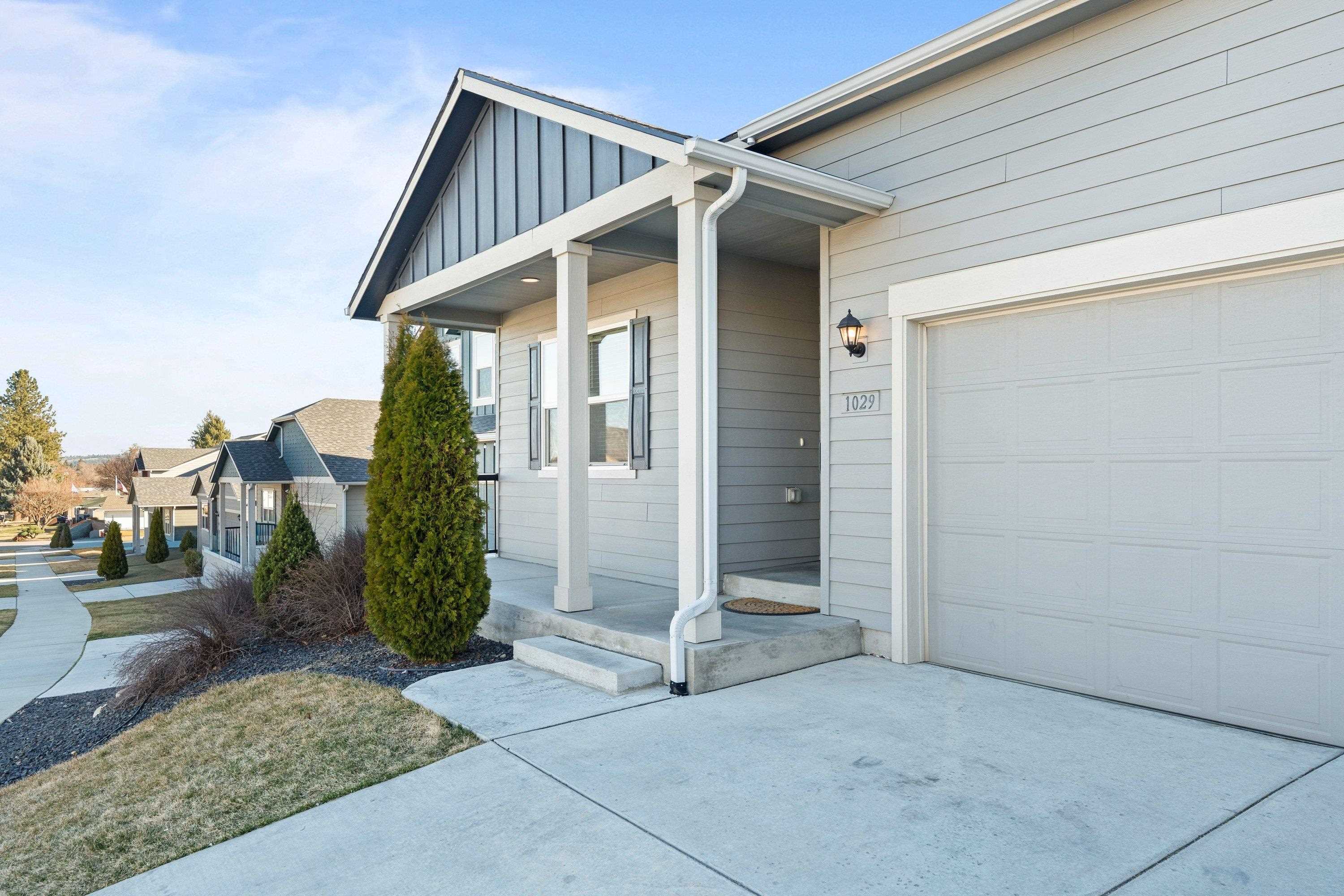 1029 S Bannen Rd - Photo 3