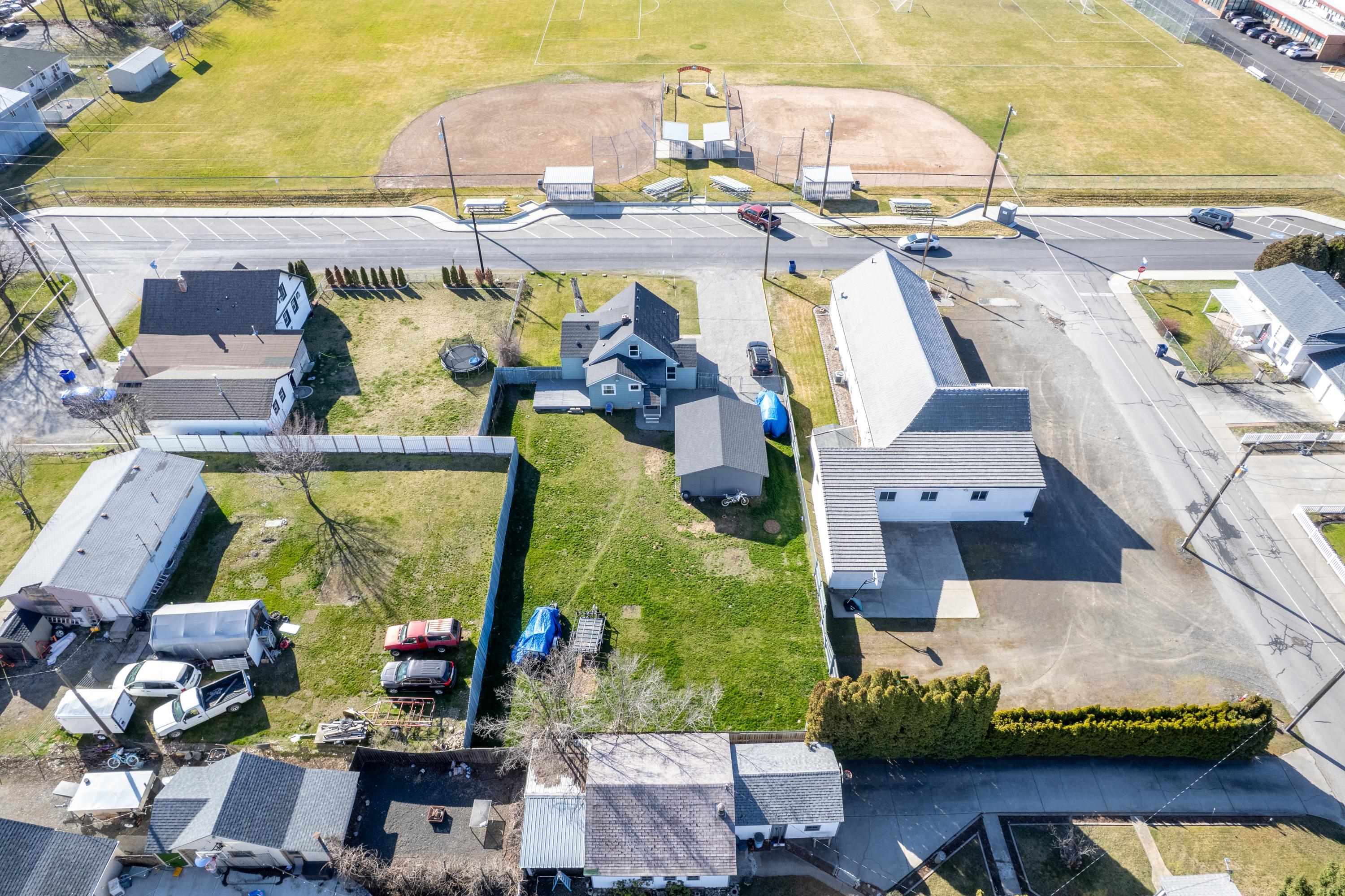 8915 E Grace Ave - Photo 36