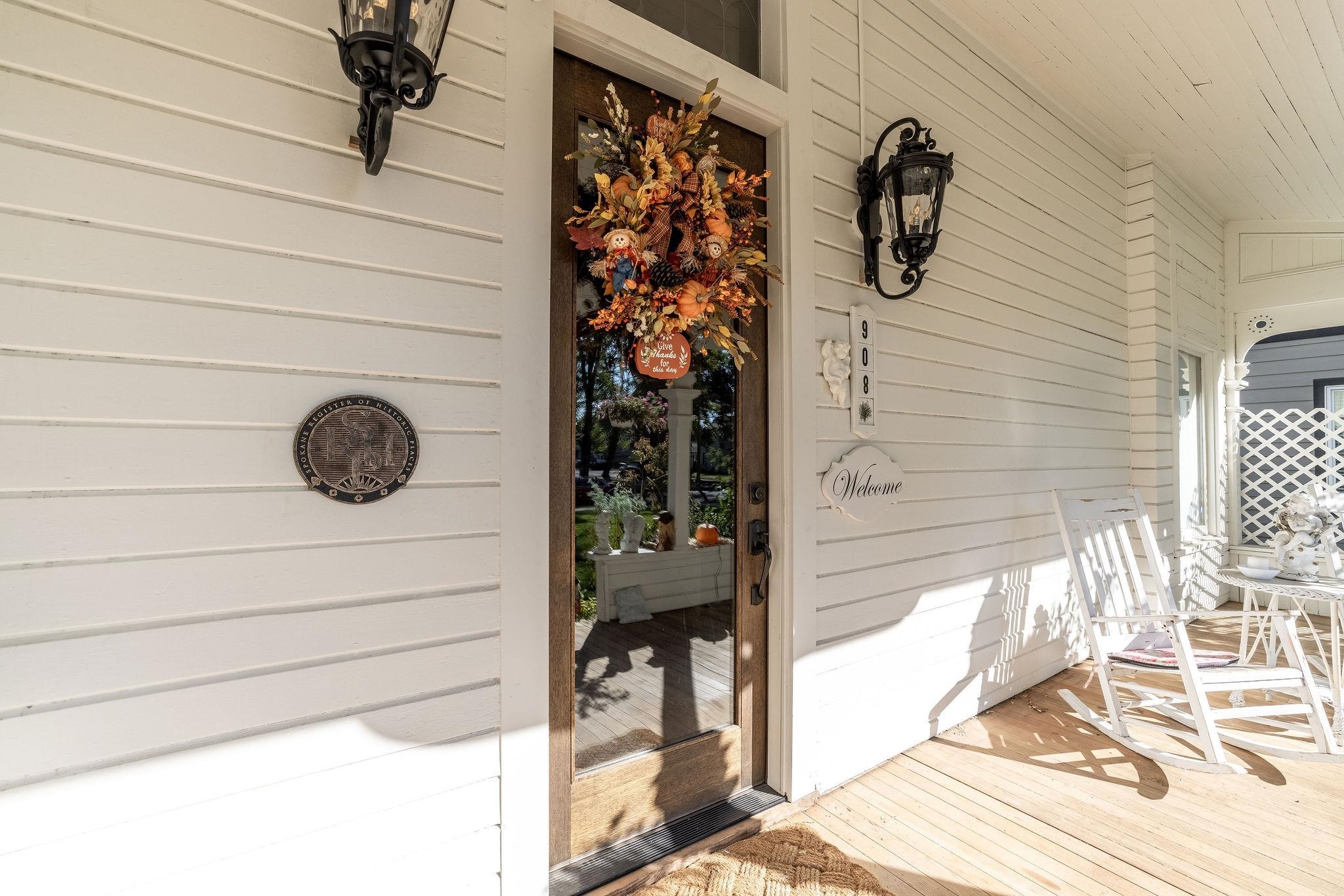 908 W FREDERICK Ave - Photo 3