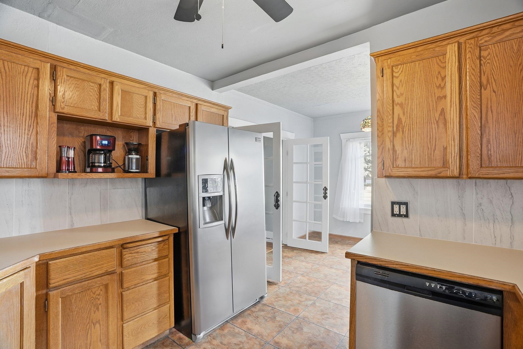 118 E Glass Ave - Photo 16