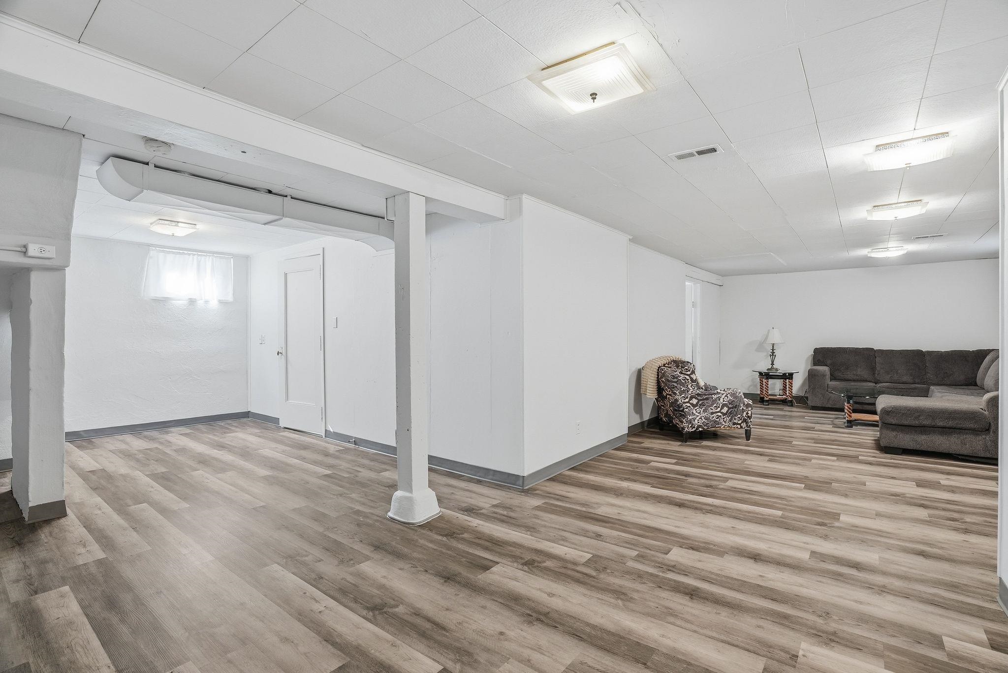 118 E Glass Ave - Photo 22