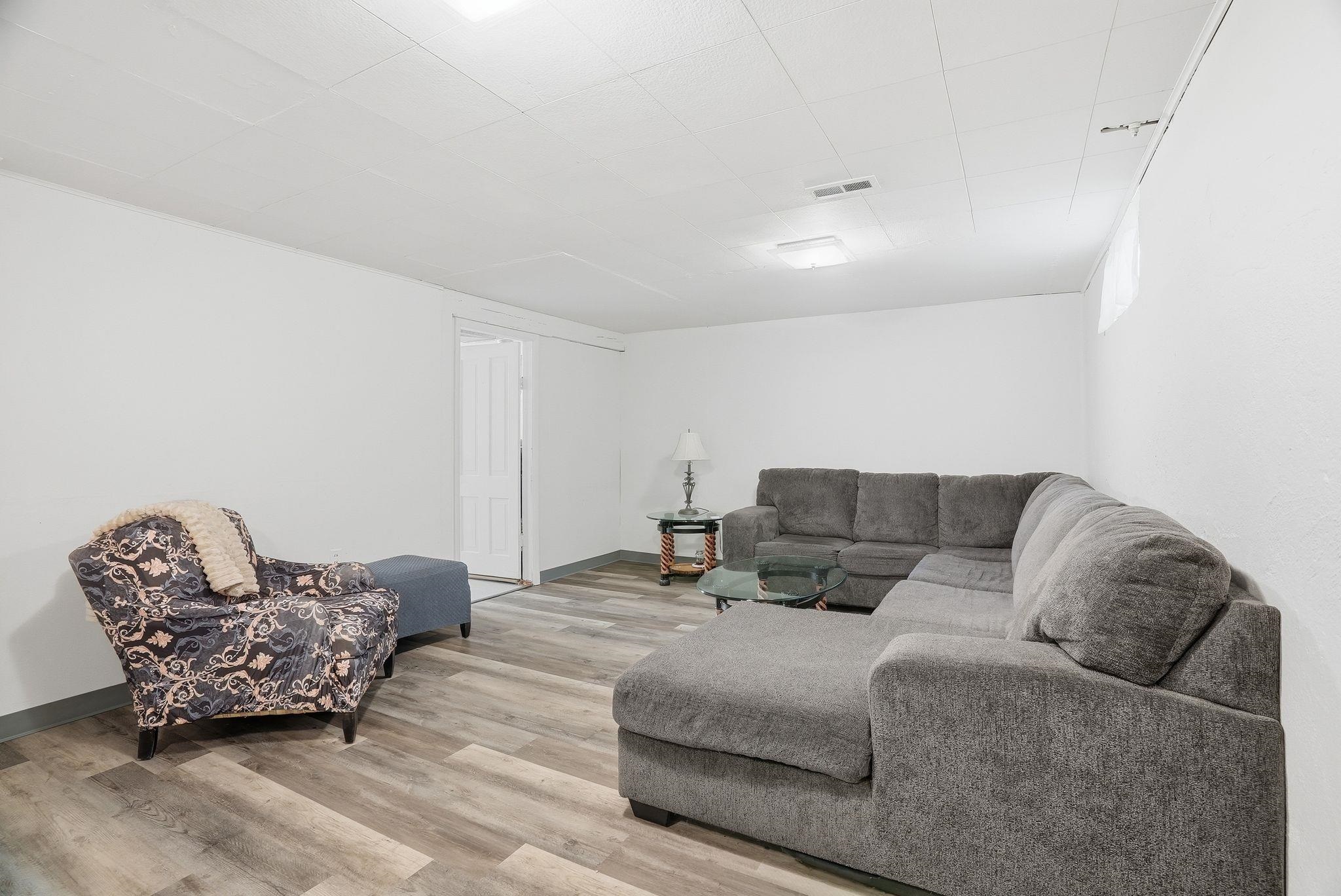 118 E Glass Ave - Photo 23