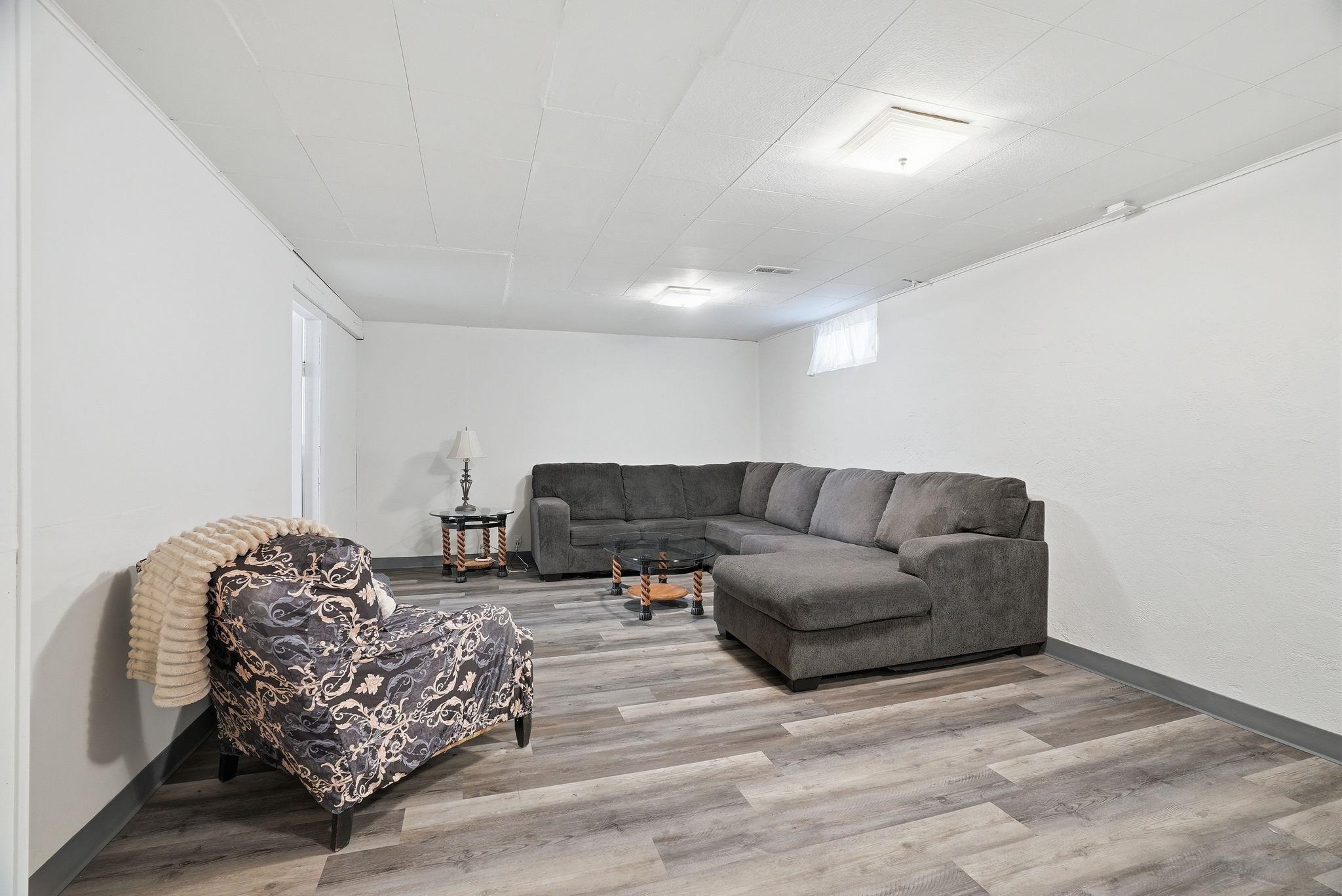 118 E Glass Ave - Photo 24