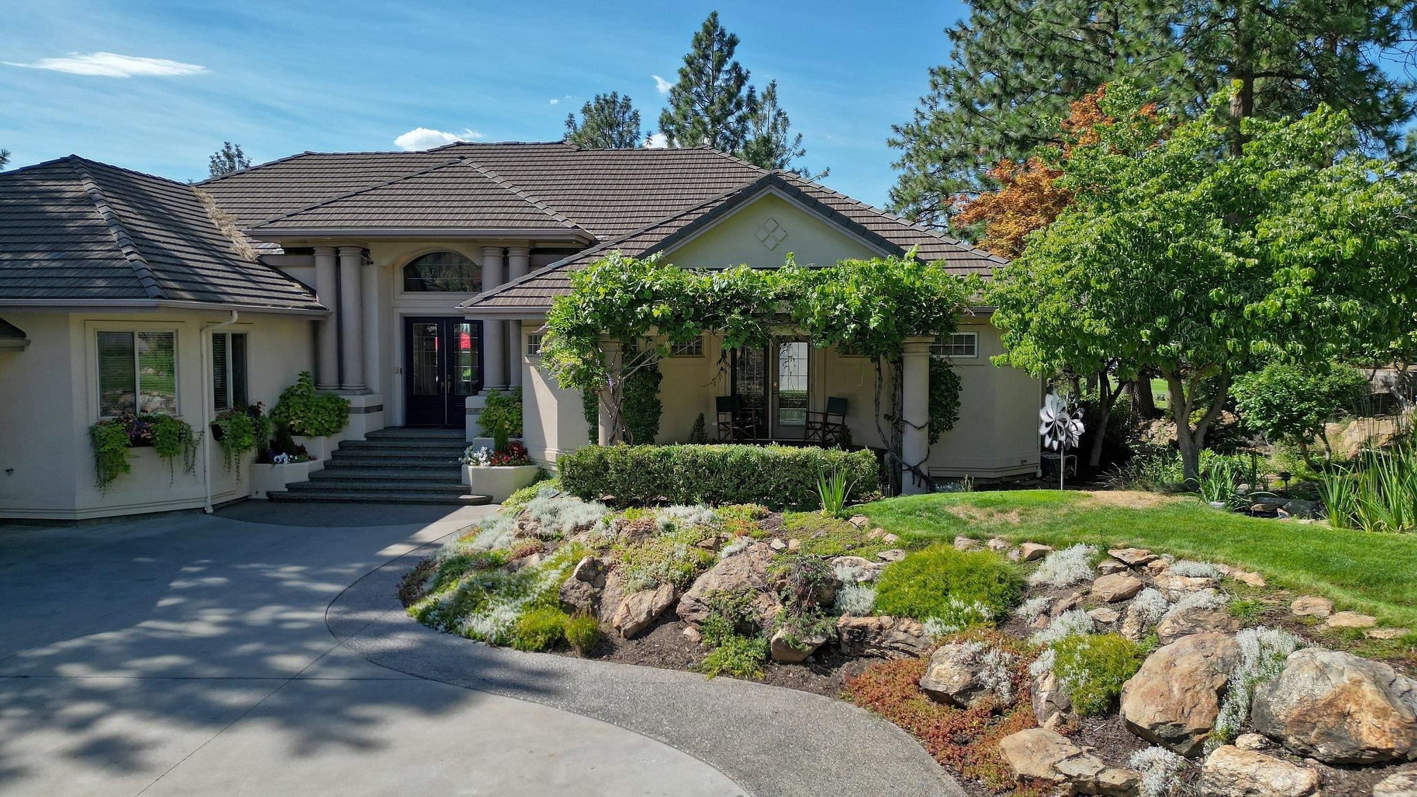 511 N Dunbarton Oaks Ln - Photo 3