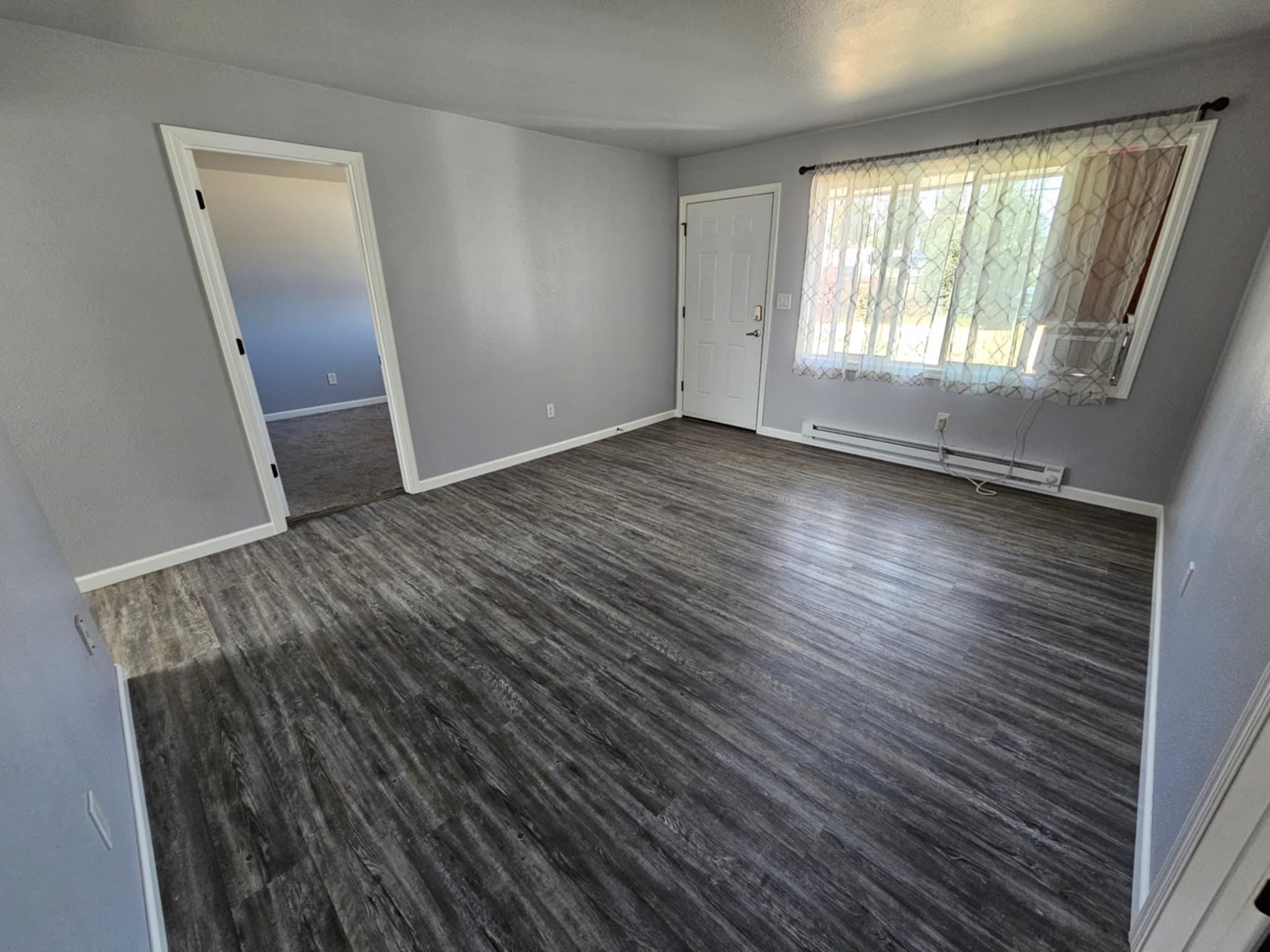 1239 1st St - Photo 3