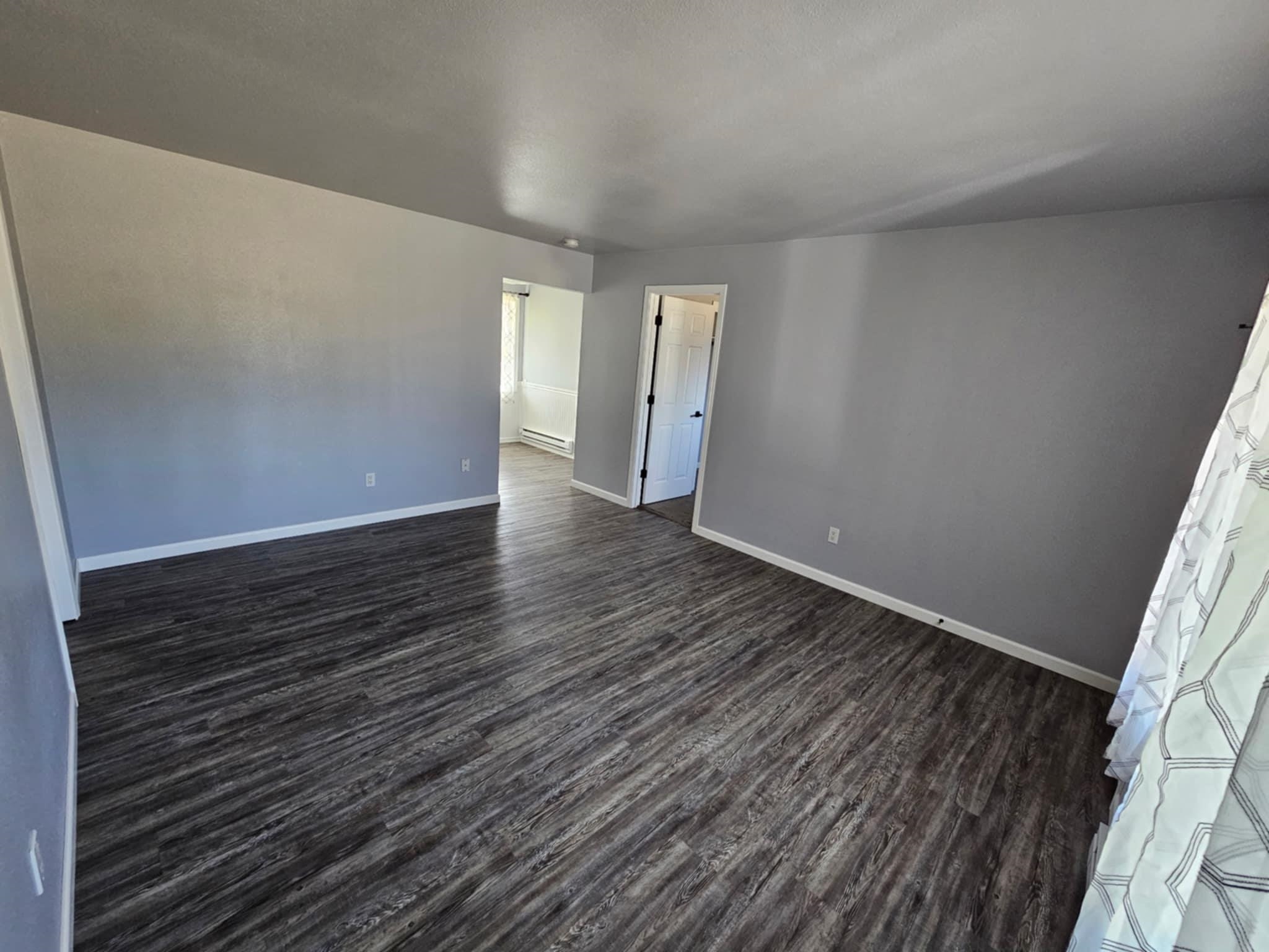 1239 1st St - Photo 4
