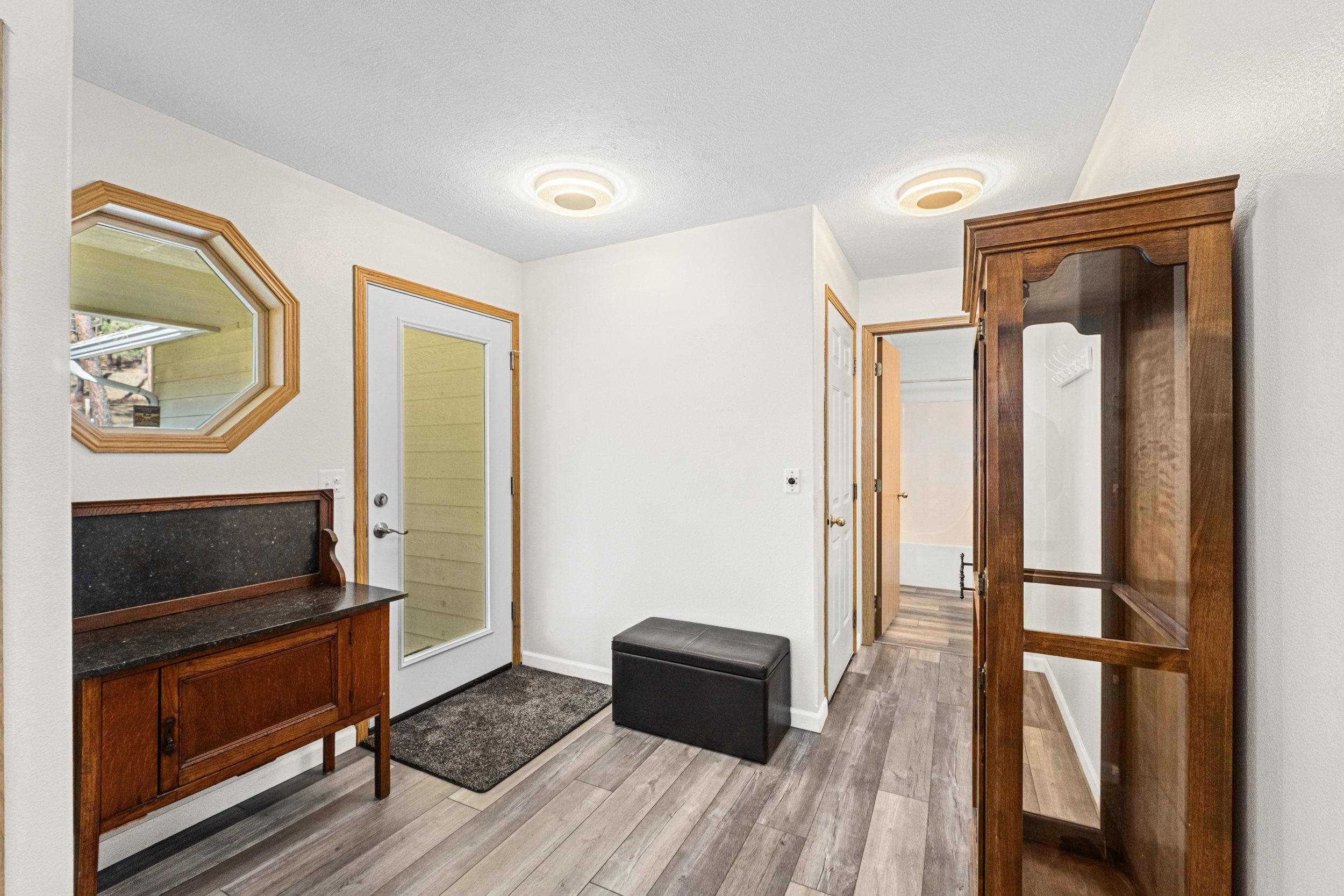 579 Inchelium Rd - Photo 3